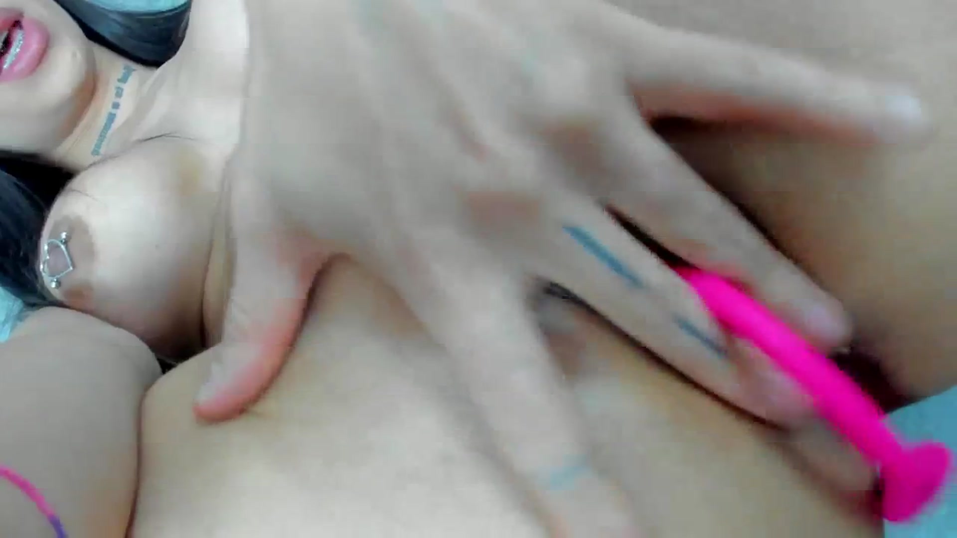 Gallery image thumbnail from Fancy_7een's myfreecams stream on, 01/05/2026, 23:39 image 13 of 20