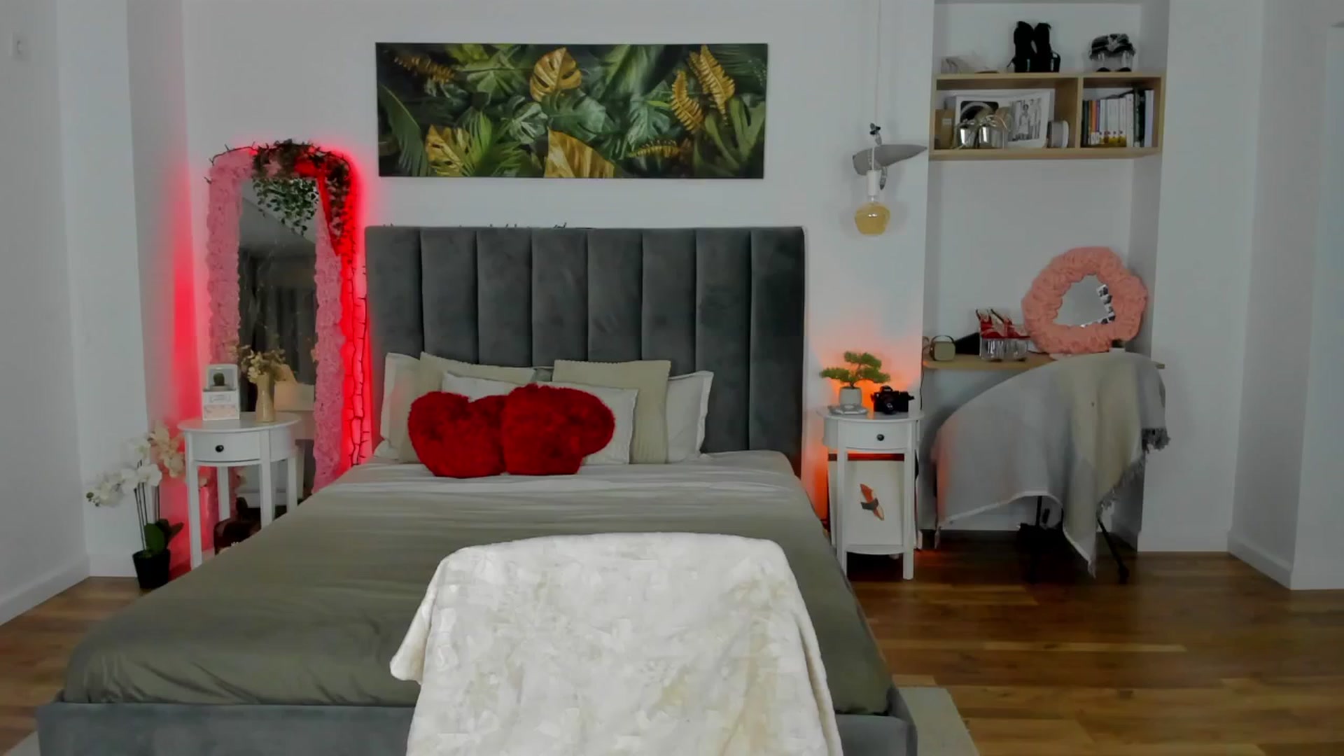 Gallery image thumbnail from Fancy_7een's myfreecams stream on, 01/19/2026, 01:05 image 1 of 20