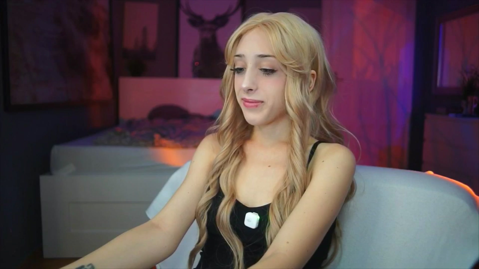 Gallery image thumbnail from Fanny21's myfreecams stream on, 10/07/2025, 17:19 image 1 of 20