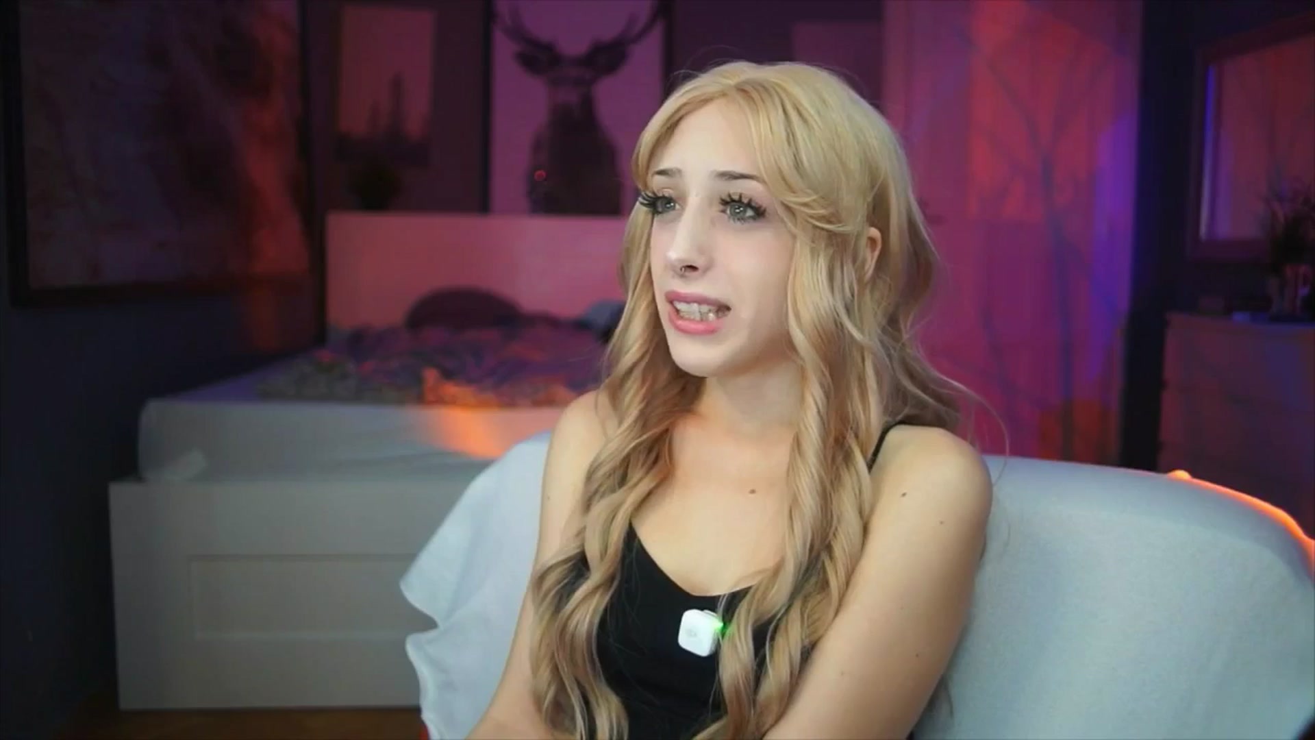 Gallery image thumbnail from Fanny21's myfreecams stream on, 10/07/2025, 17:19 image 11 of 20