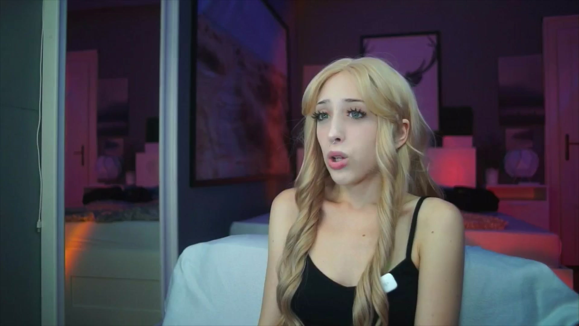 Gallery image thumbnail from Fanny21's myfreecams stream on, 10/07/2025, 19:12 image 2 of 20