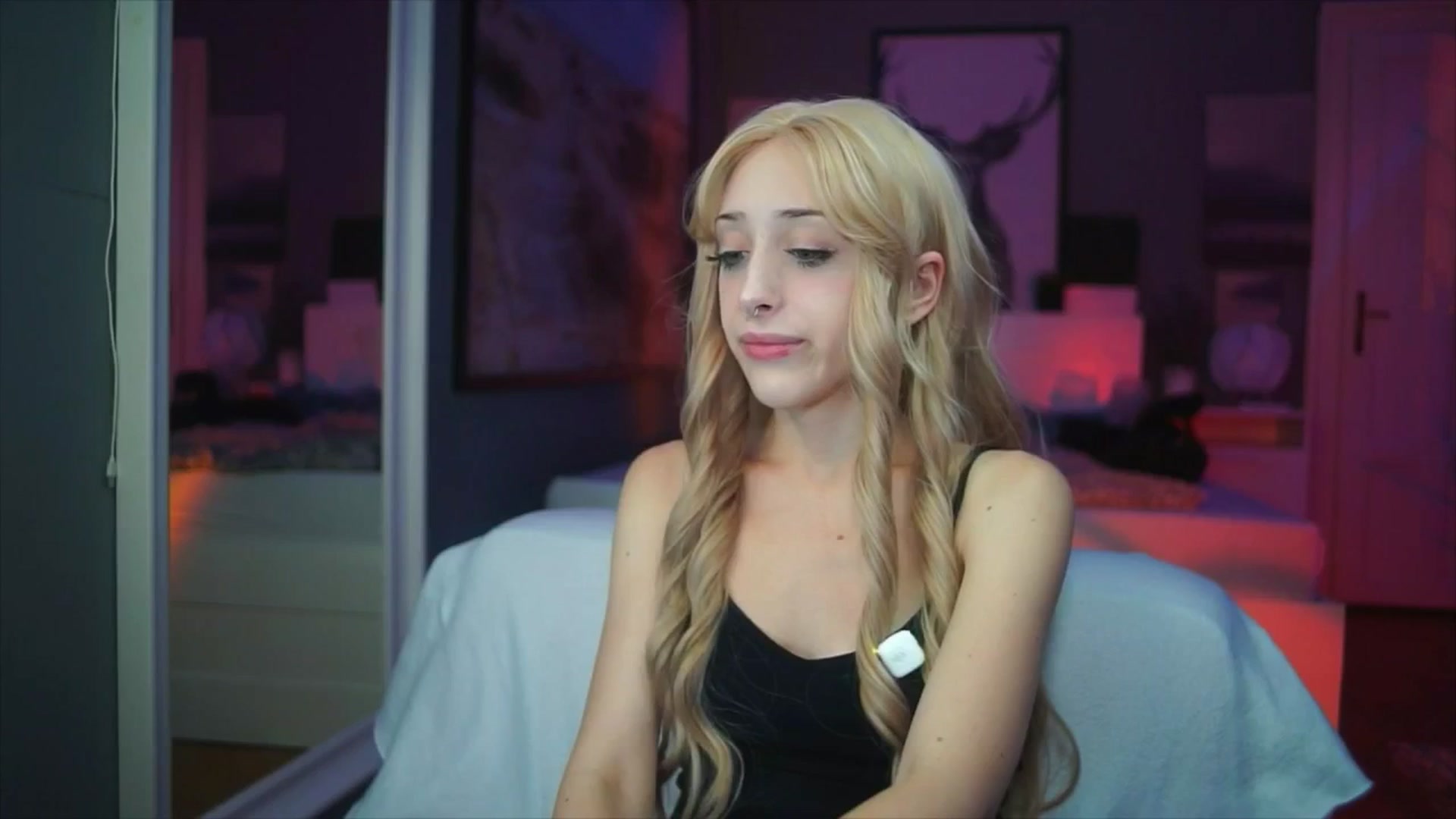 Gallery image thumbnail from Fanny21's myfreecams stream on, 10/07/2025, 19:36 image 19 of 20