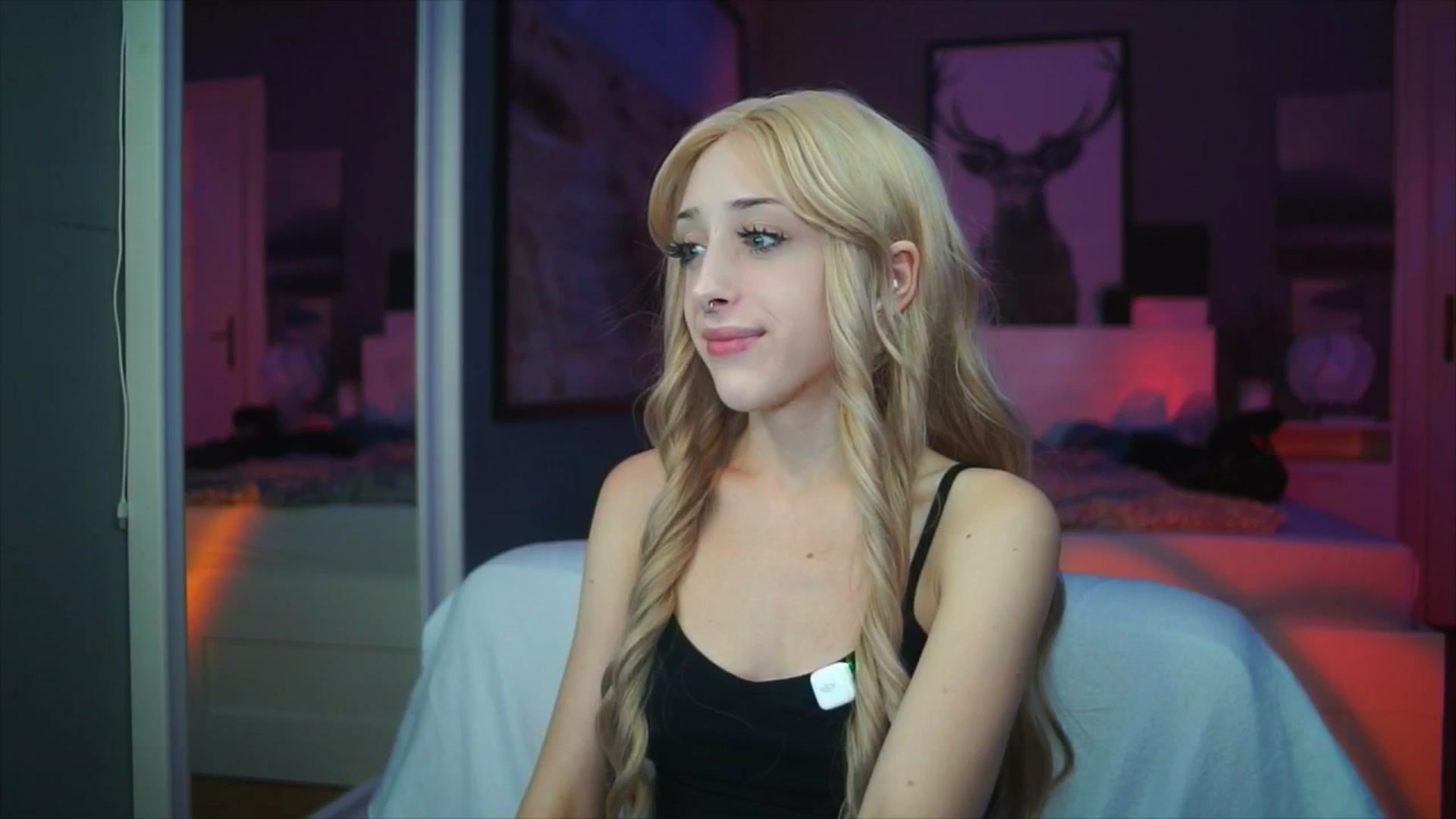 Gallery image thumbnail from Fanny21's myfreecams stream on, 10/07/2025, 20:27 image 19 of 20