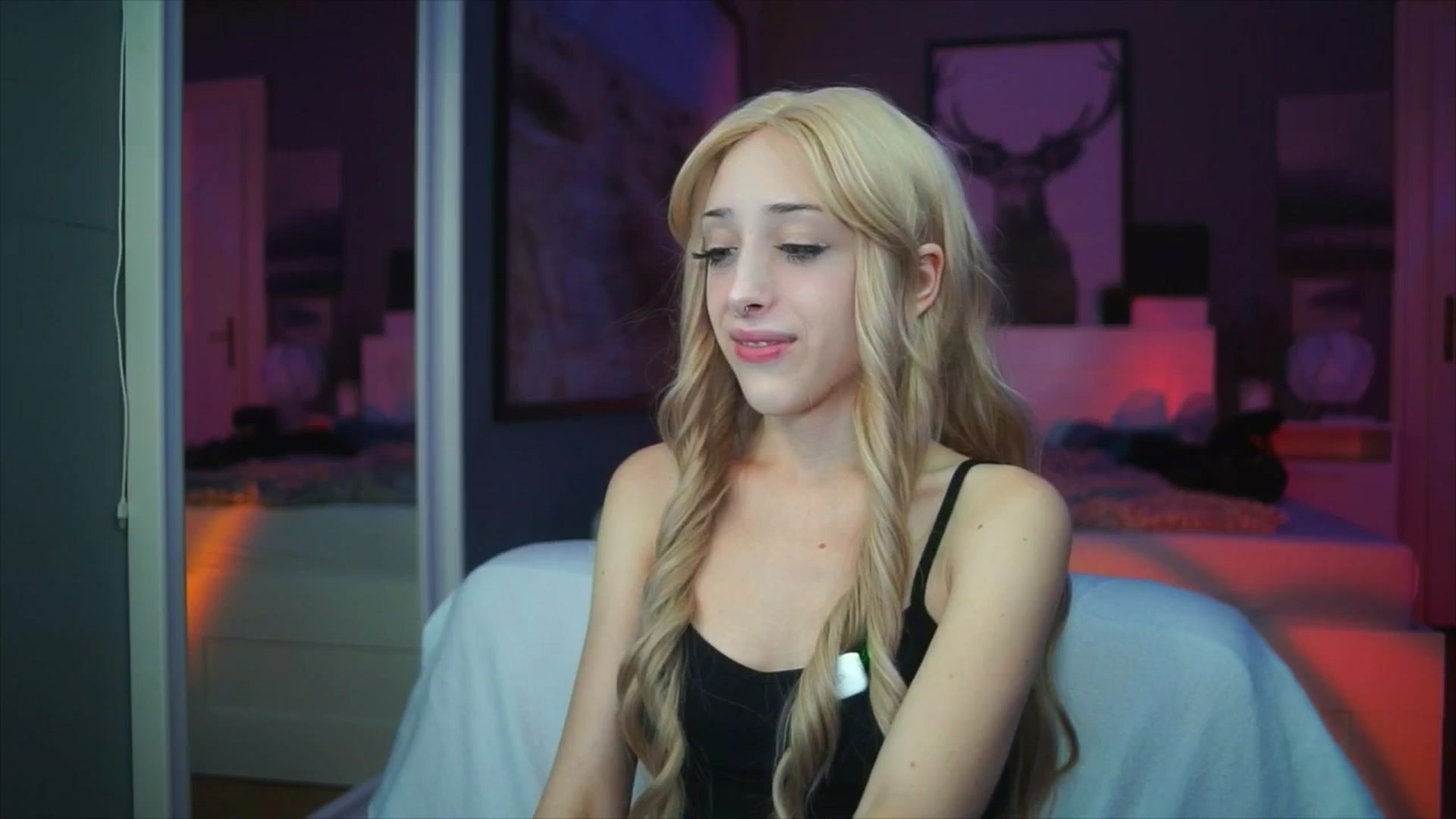 Gallery image thumbnail from Fanny21's myfreecams stream on, 10/07/2025, 20:27 image 18 of 20