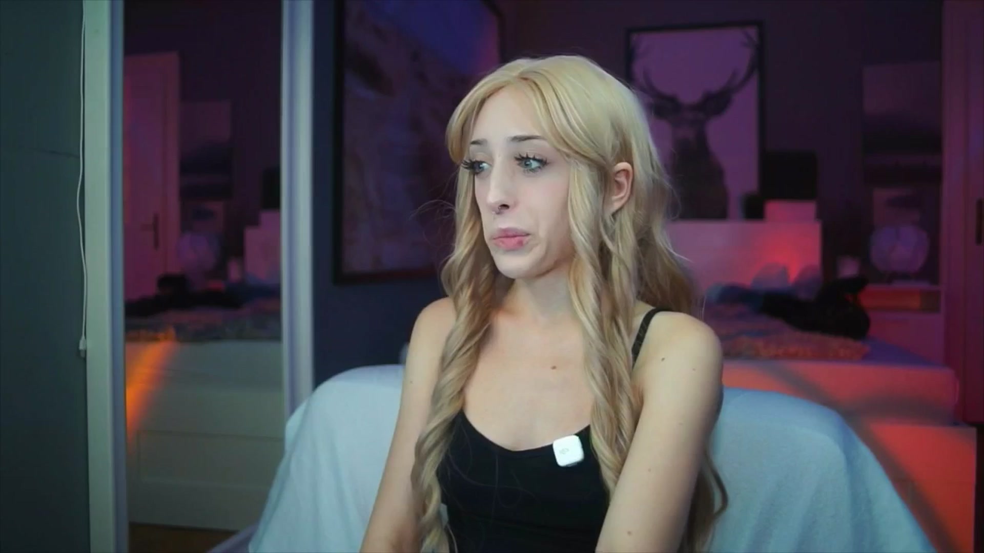 Gallery image thumbnail from Fanny21's myfreecams stream on, 10/07/2025, 20:27 image 16 of 20