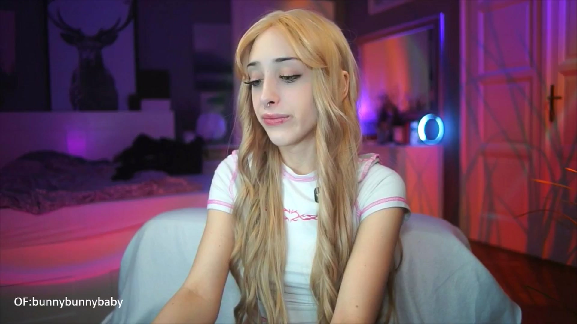 Gallery image thumbnail from Fanny21's myfreecams stream on, 10/09/2025, 18:08 image 11 of 20