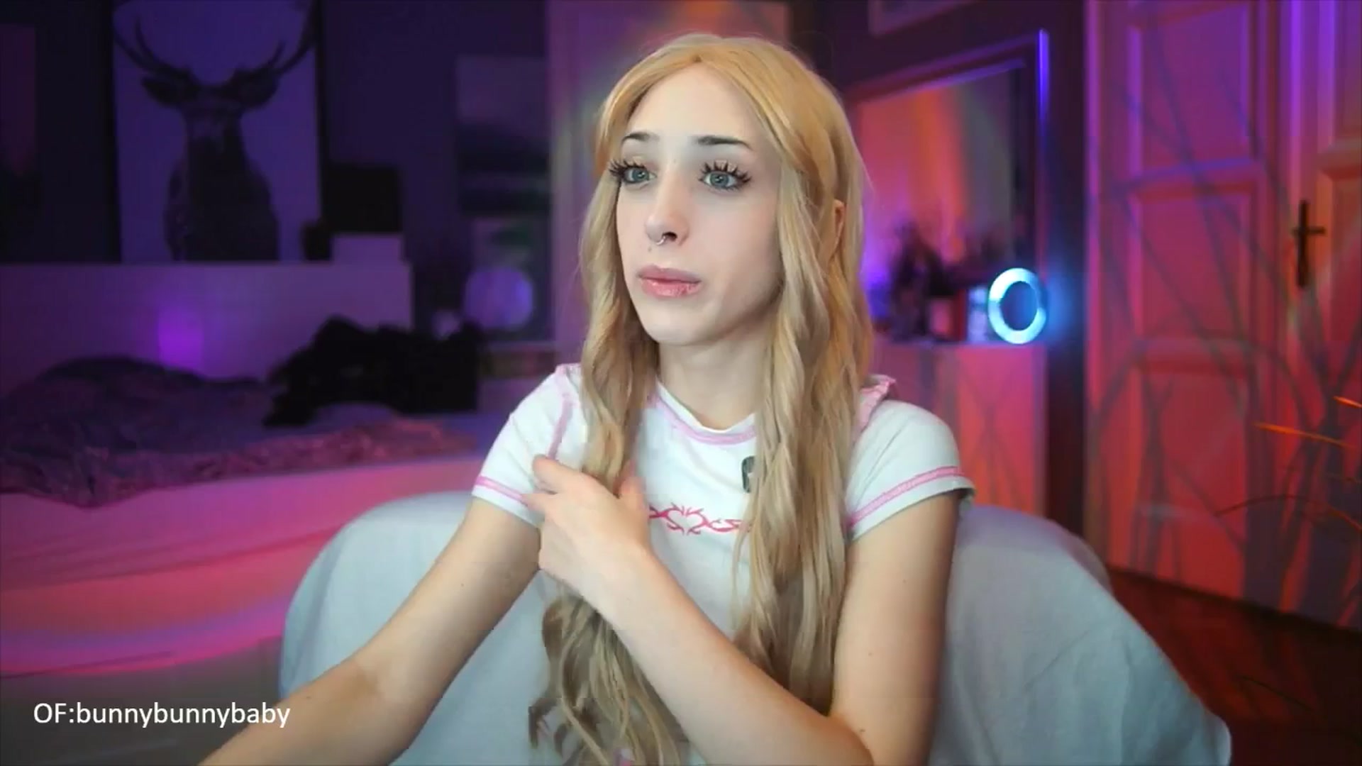 Gallery image thumbnail from Fanny21's myfreecams stream on, 10/09/2025, 18:08 image 16 of 20