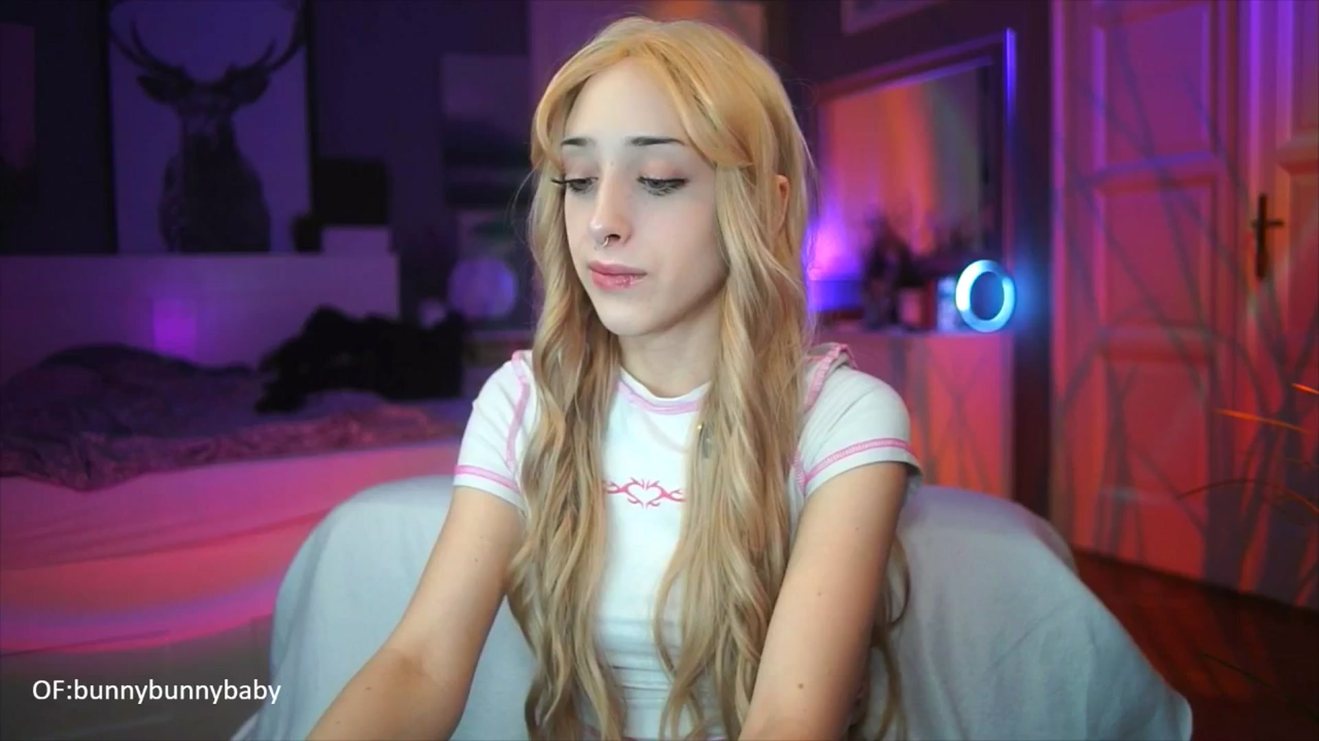 Gallery image thumbnail from Fanny21's myfreecams stream on, 10/09/2025, 18:08 image 10 of 20