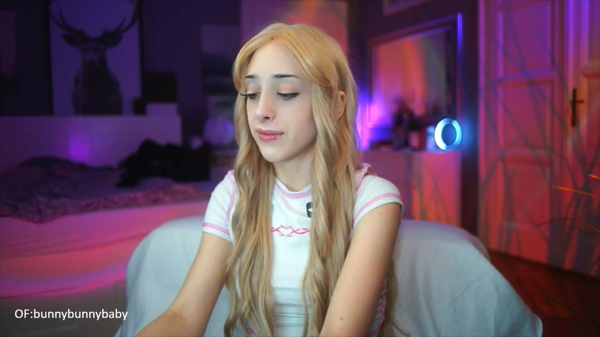 Gallery image thumbnail from Fanny21's myfreecams stream on, 10/09/2025, 18:08 image 19 of 20