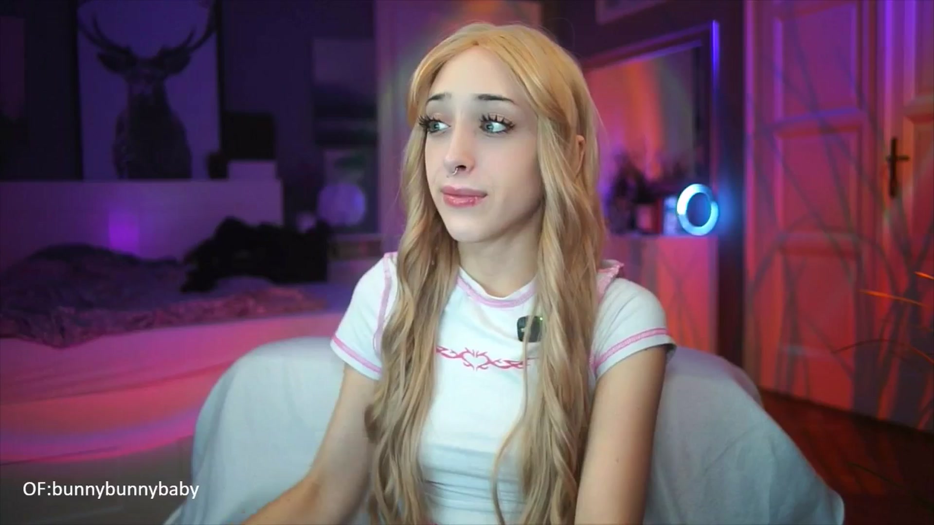 Gallery image thumbnail from Fanny21's myfreecams stream on, 10/09/2025, 18:08 image 17 of 20