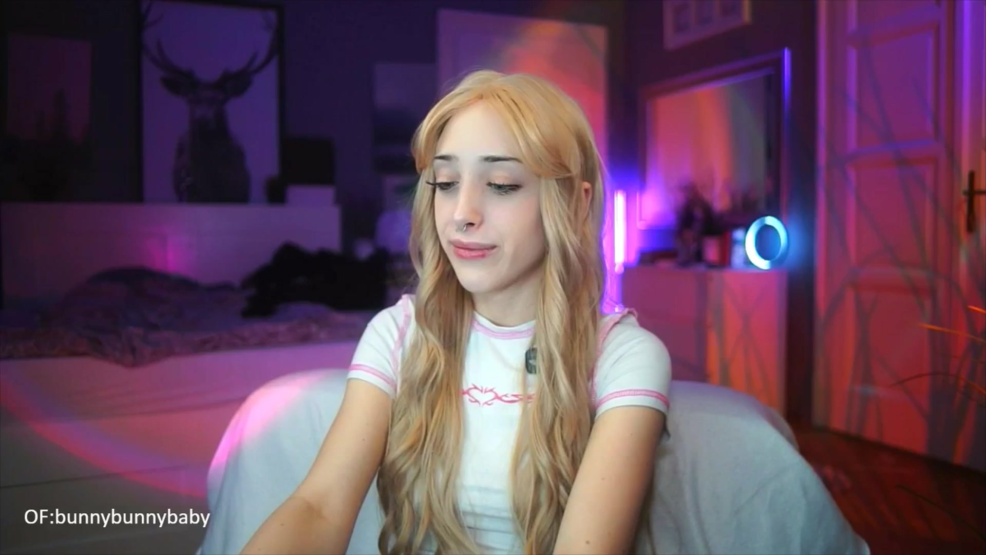 Gallery image thumbnail from Fanny21's myfreecams stream on, 10/09/2025, 18:48 image 9 of 20
