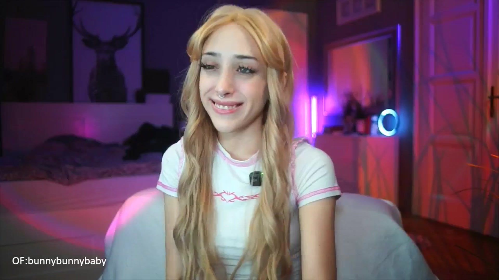 Gallery image thumbnail from Fanny21's myfreecams stream on, 10/09/2025, 18:48 image 19 of 20