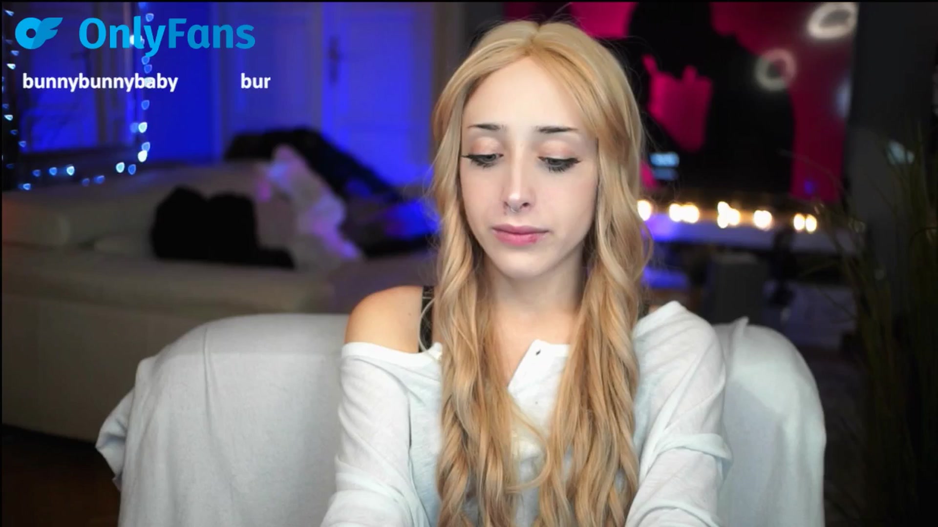 Gallery image thumbnail from Fanny21's myfreecams stream on, 10/10/2025, 18:29 image 3 of 20