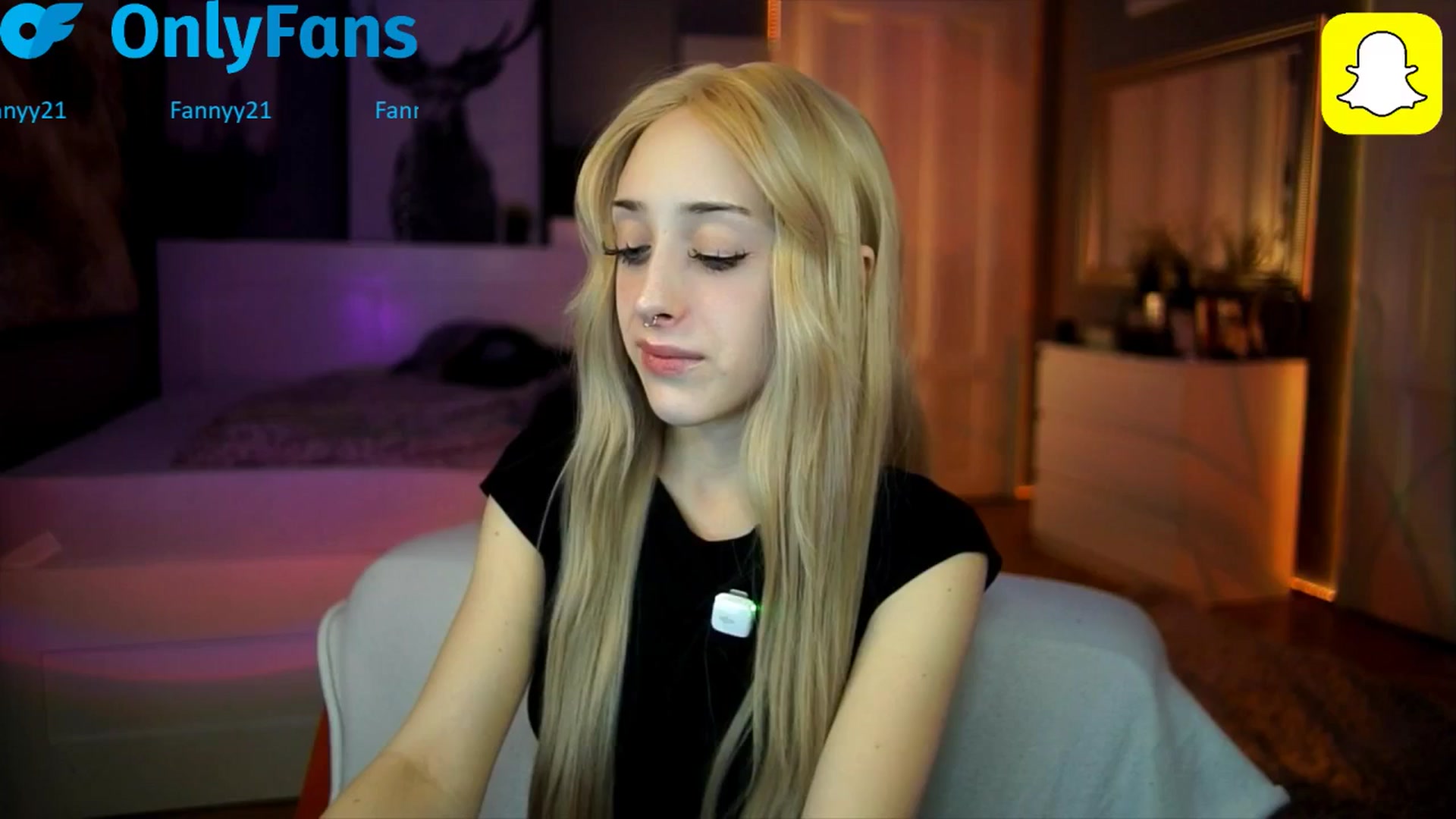 Gallery image thumbnail from Fanny21's myfreecams stream on, 10/16/2025, 19:21 image 1 of 20