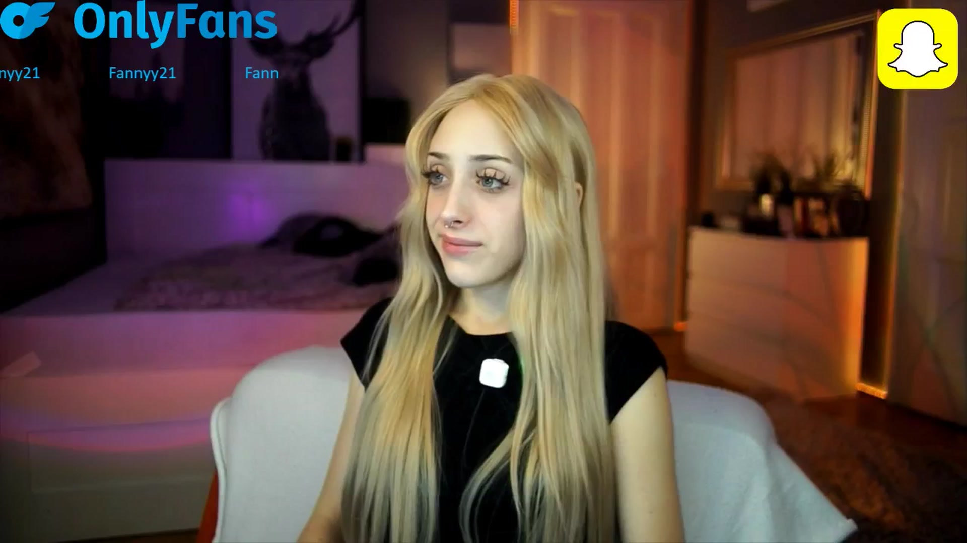 Gallery image thumbnail from Fanny21's myfreecams stream on, 10/16/2025, 19:21 image 3 of 20