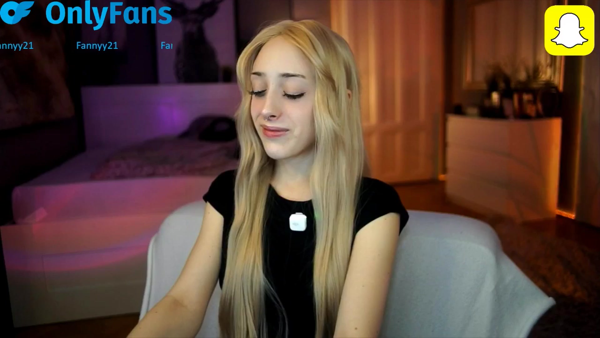 Gallery image thumbnail from Fanny21's myfreecams stream on, 10/16/2025, 20:16 image 9 of 20