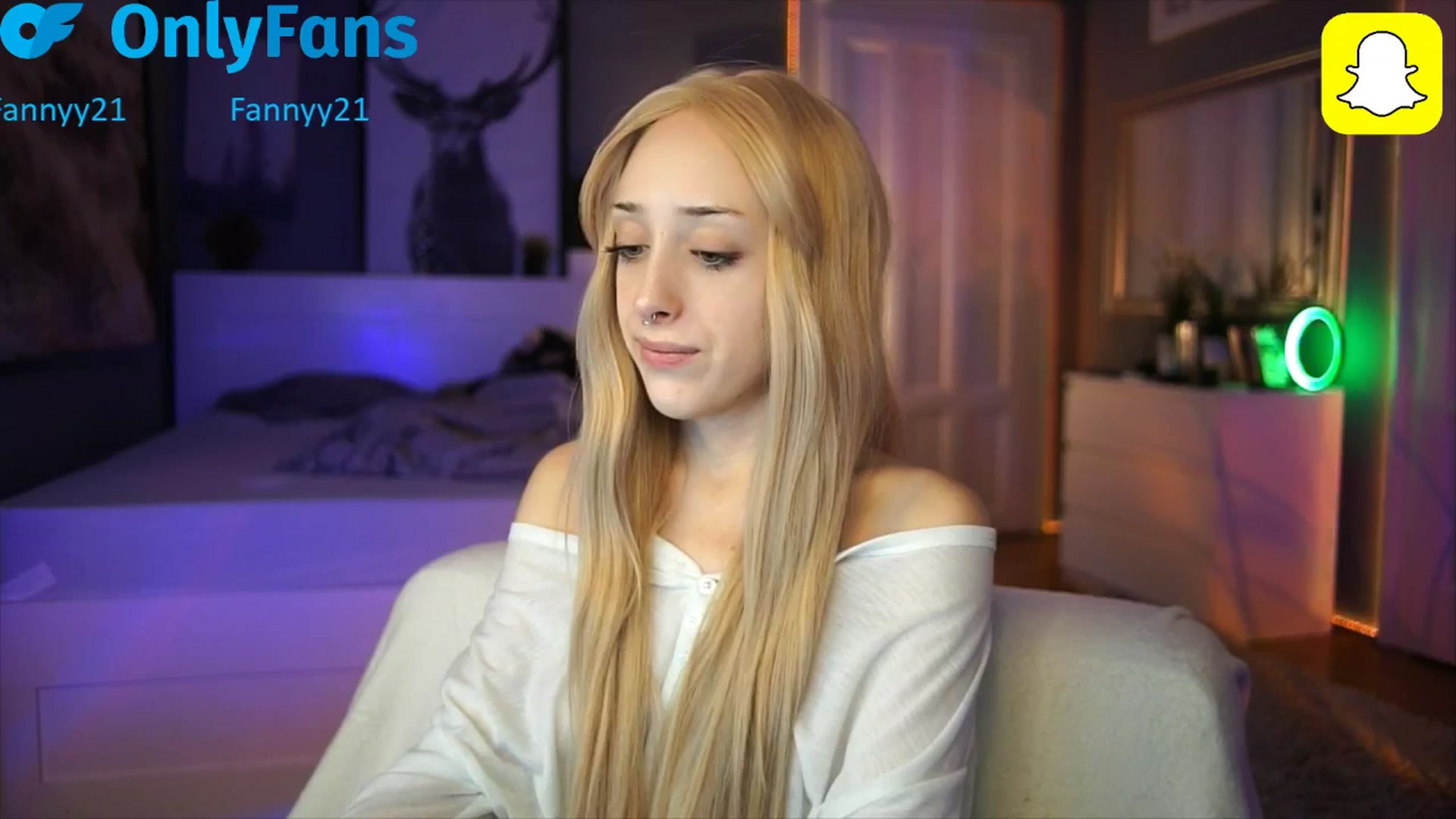 Gallery image thumbnail from Fanny21's myfreecams stream on, 10/26/2025, 23:02 image 20 of 20