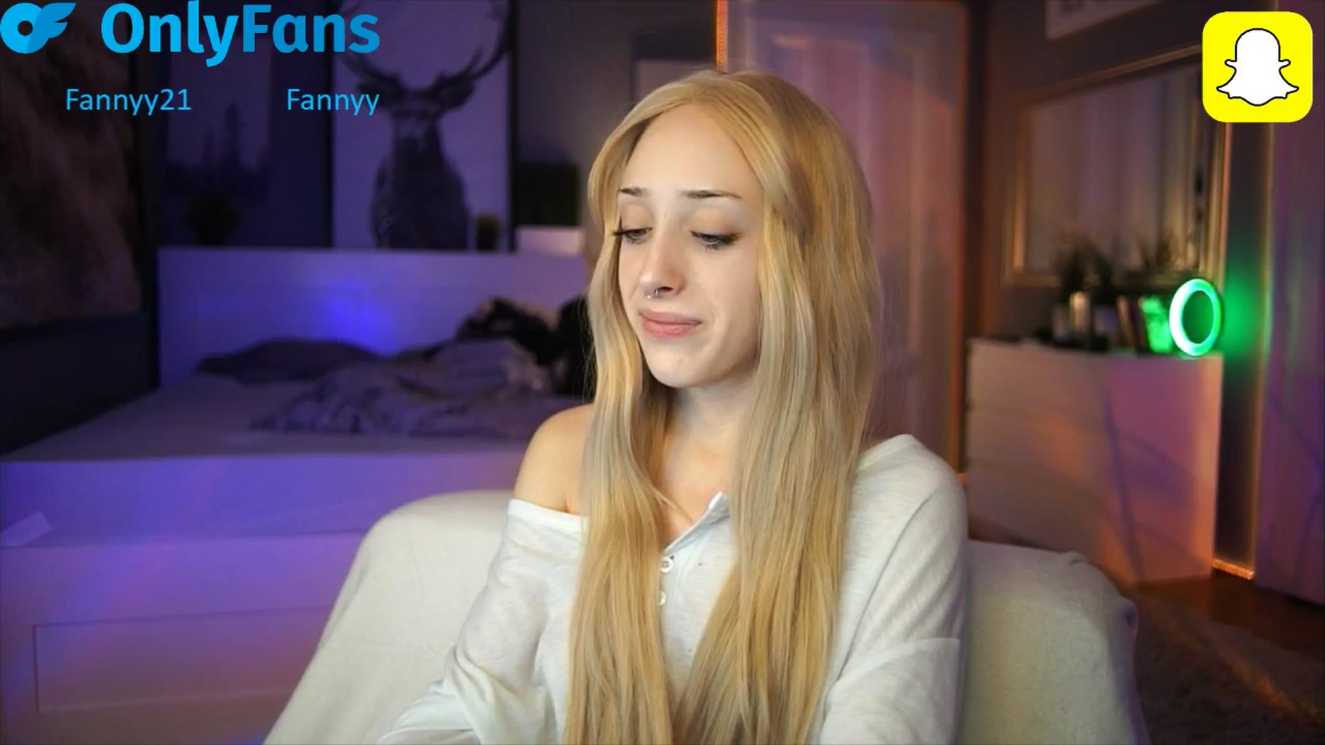 Gallery image thumbnail from Fanny21's myfreecams stream on, 10/26/2025, 23:02 image 11 of 20