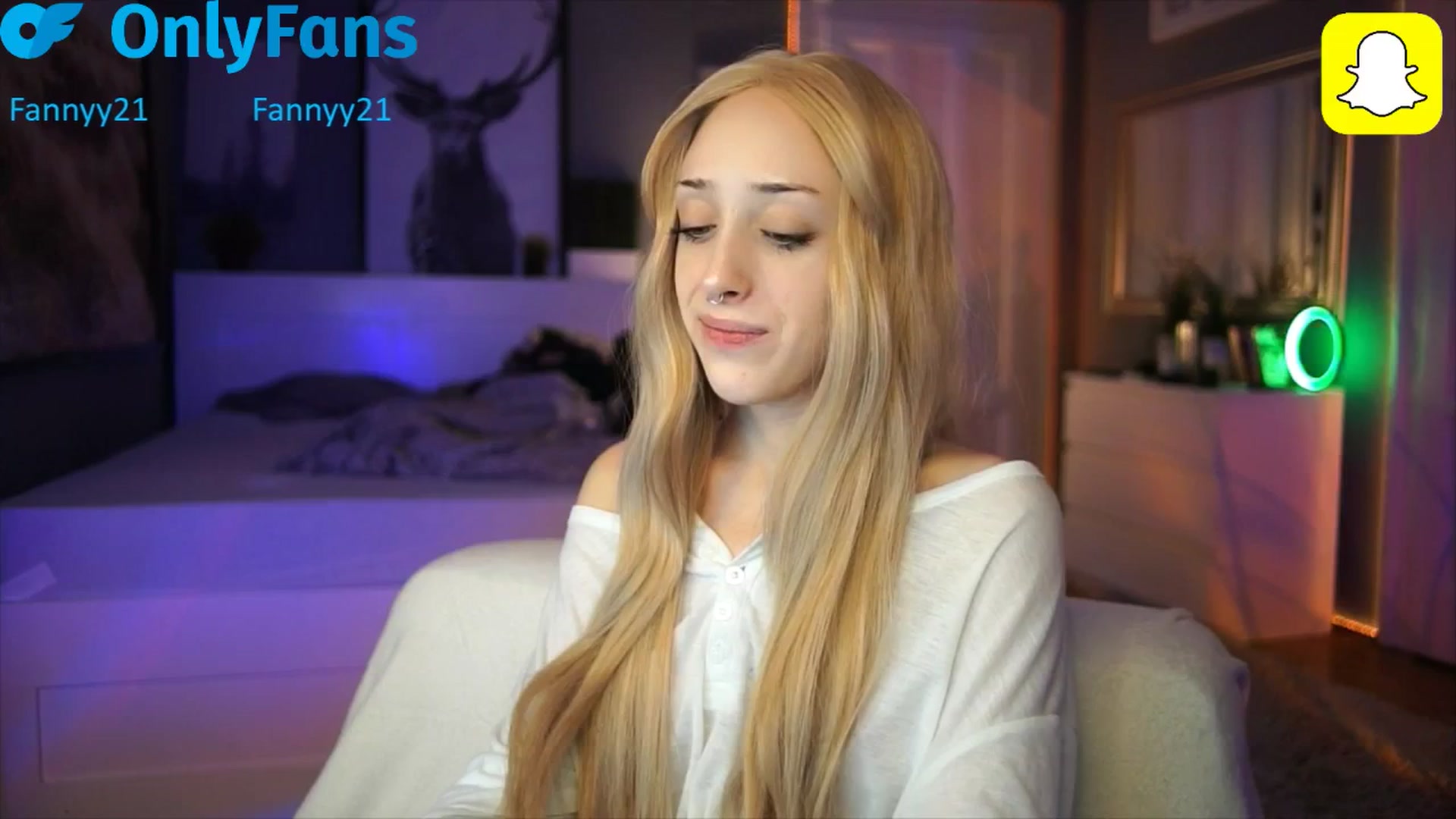 Gallery image thumbnail from Fanny21's myfreecams stream on, 10/26/2025, 23:02 image 9 of 20