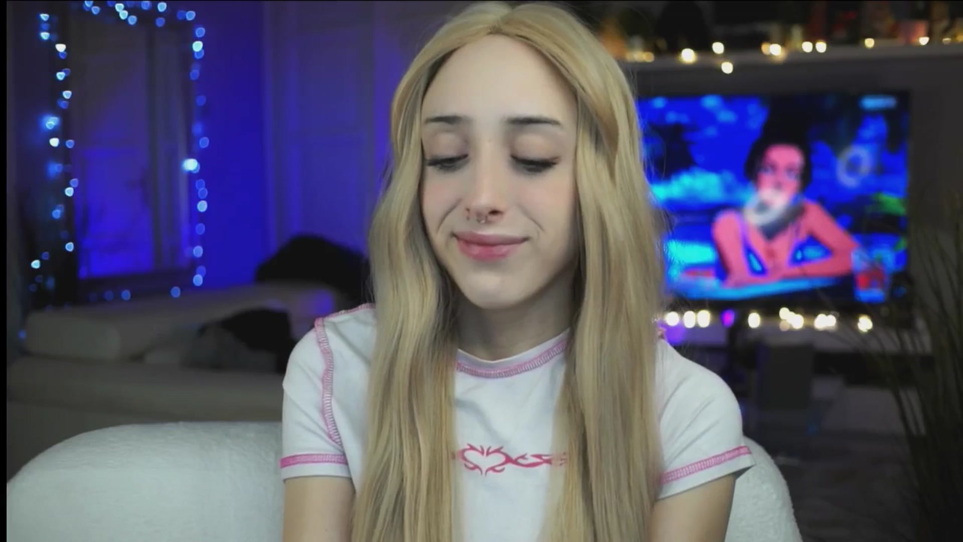 Gallery image thumbnail from Fanny21's myfreecams stream on, 10/29/2025, 23:04 image 12 of 20