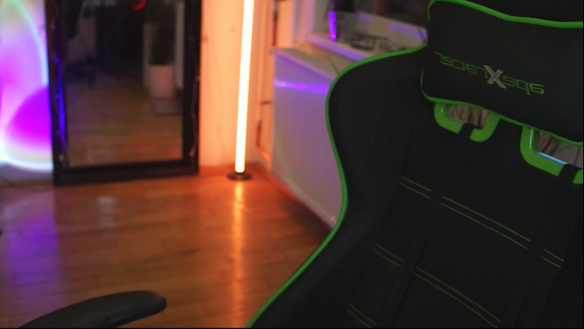 Gallery image thumbnail from Fanny21's myfreecams stream on, 12/11/2025, 22:08 image 9 of 20
