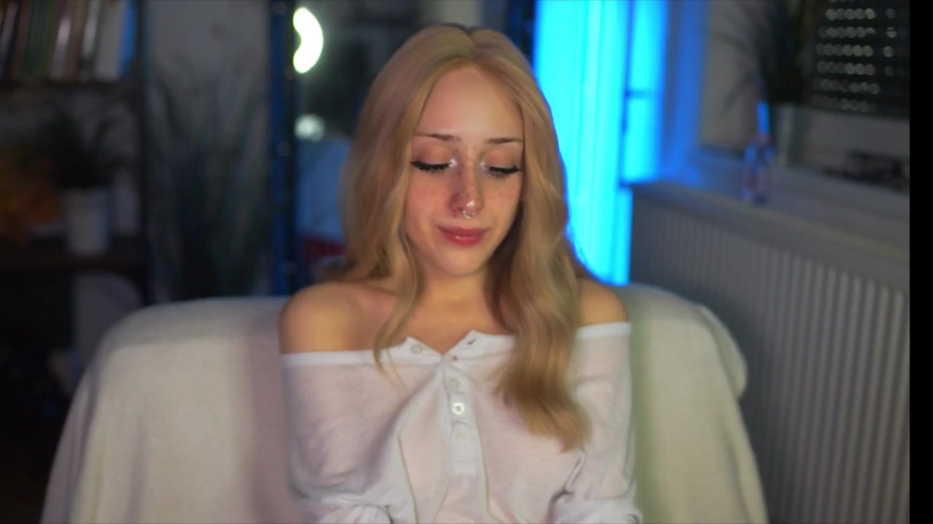 Gallery image thumbnail from Fanny21's myfreecams stream on, 03/09/2026, 15:07 image 20 of 20