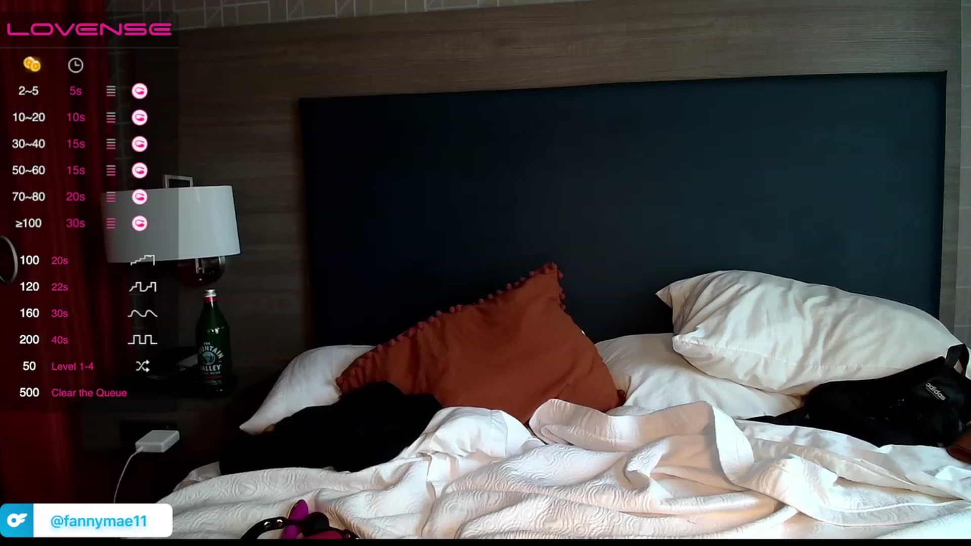 Gallery image thumbnail from FannyXXXMae's myfreecams stream on, 06/01/2023, 14:36 image 9 of 20