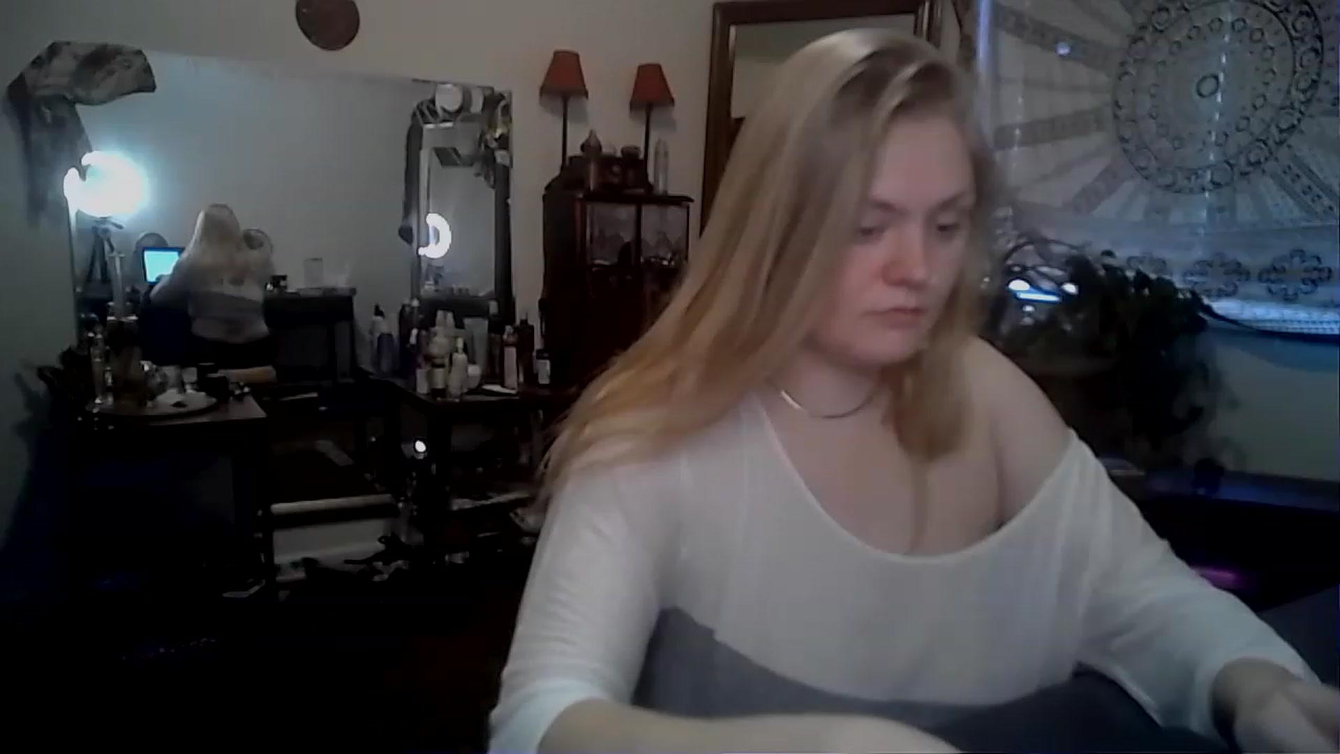 Gallery image thumbnail from Fanny__Mandy's myfreecams stream on, 11/21/2022, 15:36 image 2 of 20