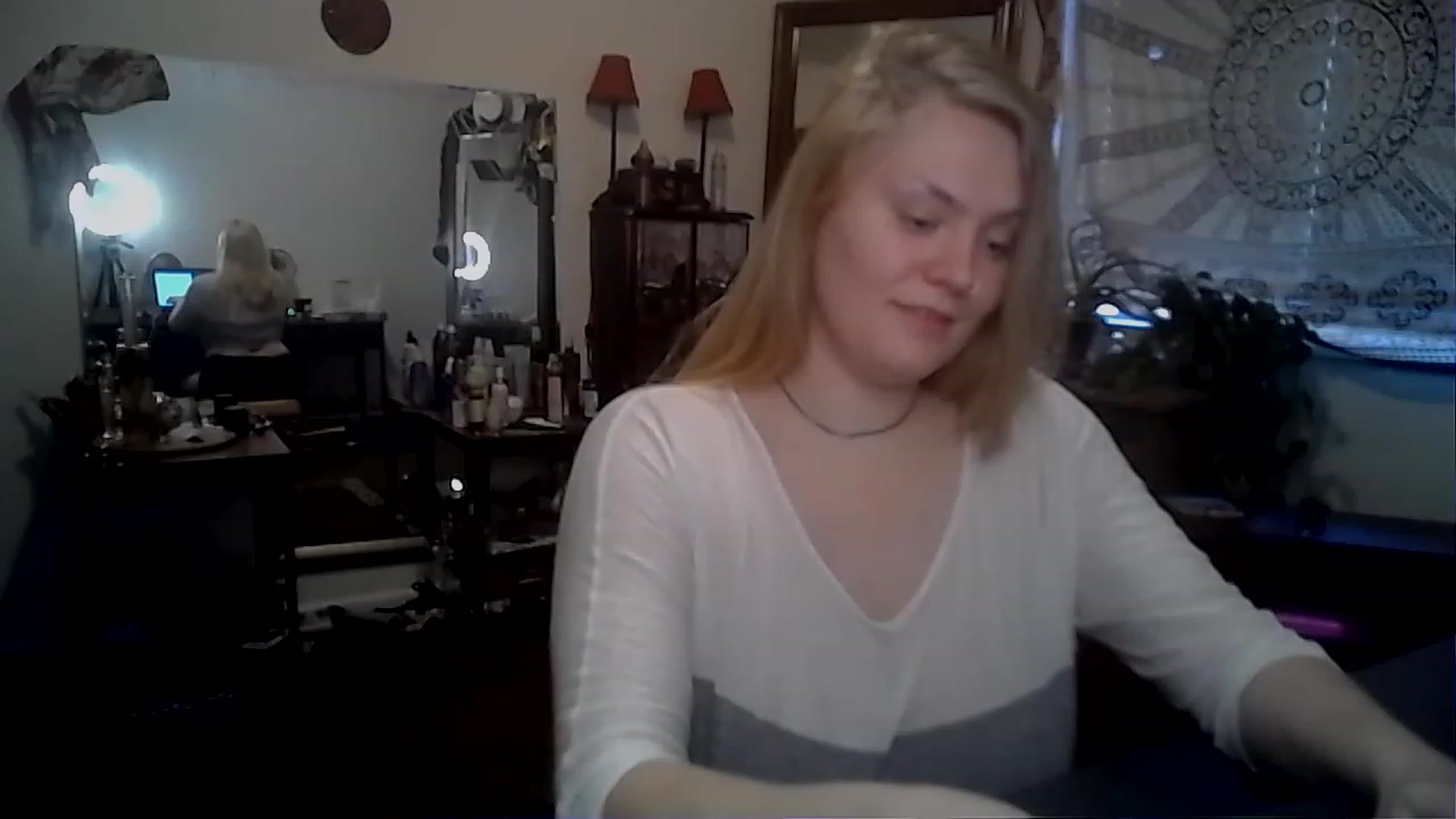 Gallery image thumbnail from Fanny__Mandy's myfreecams stream on, 11/21/2022, 15:36 image 4 of 20
