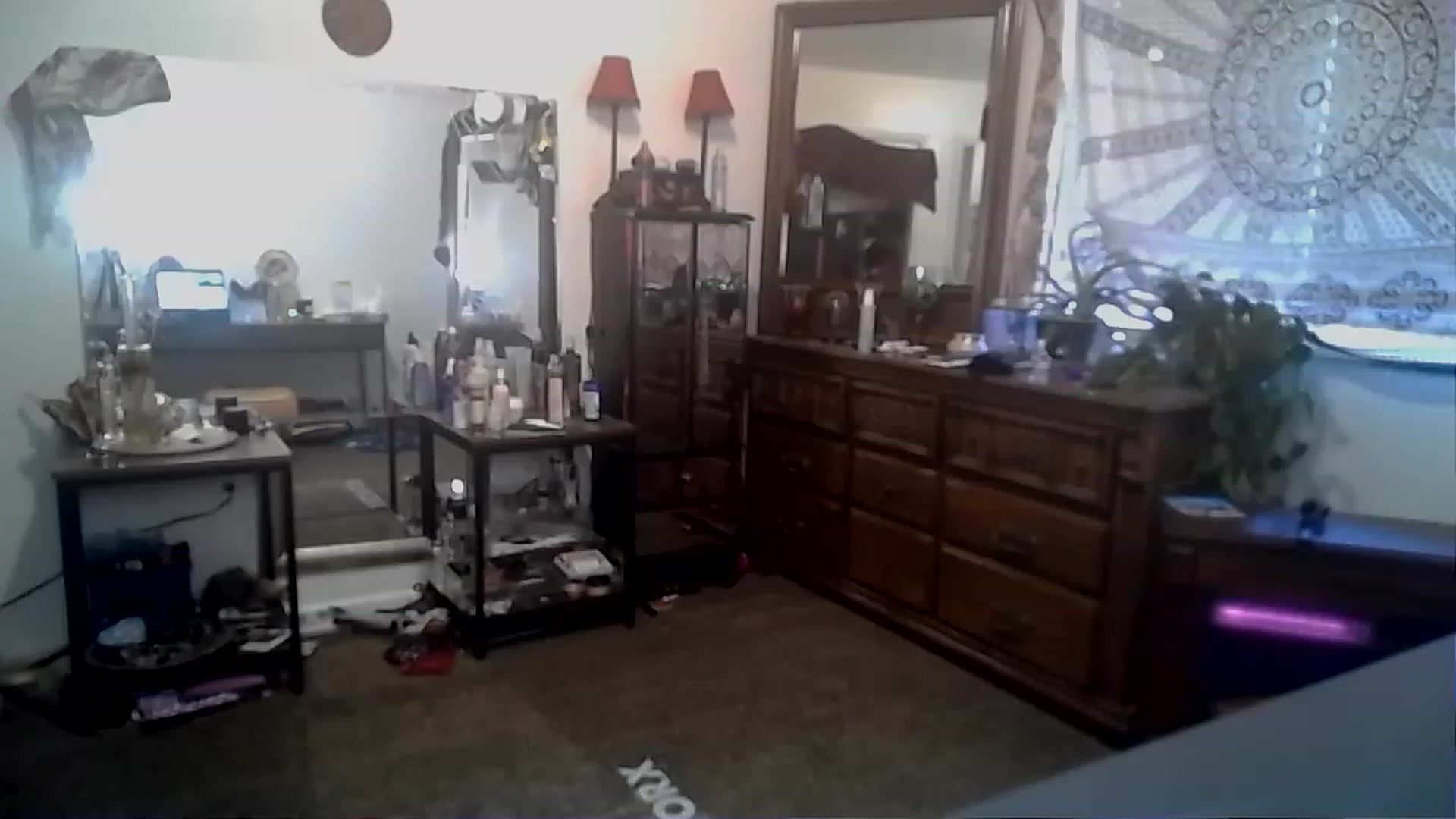 Gallery image thumbnail from Fanny__Mandy's myfreecams stream on, 11/21/2022, 15:36 image 13 of 20