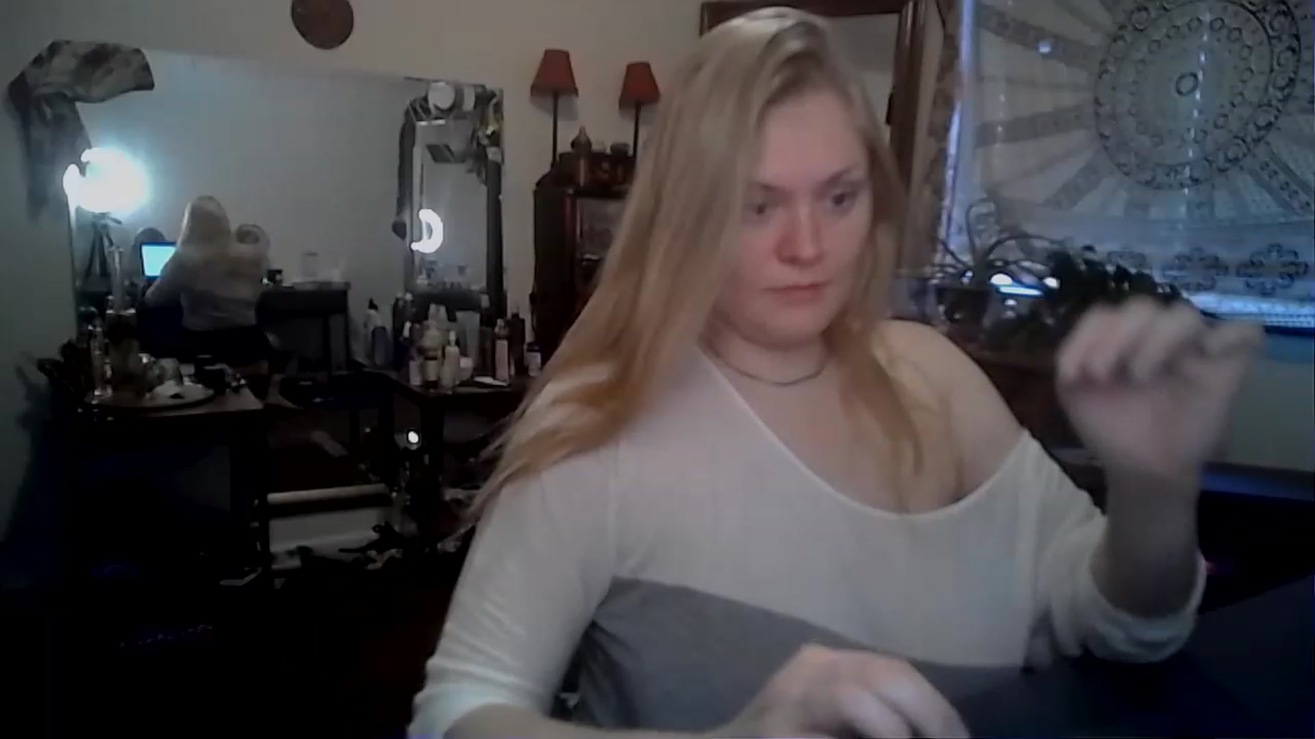 Gallery image thumbnail from Fanny__Mandy's myfreecams stream on, 11/21/2022, 15:36 image 11 of 20