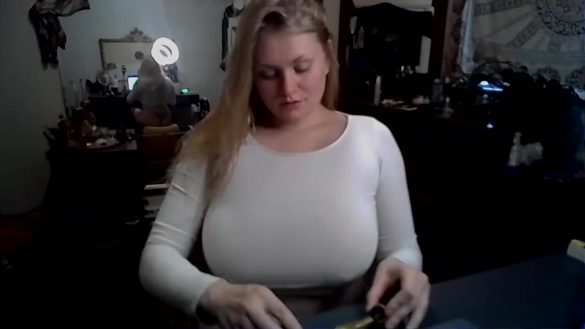 Gallery image thumbnail from Fanny__Mandy's myfreecams stream on, 11/28/2022, 15:27 image 7 of 20