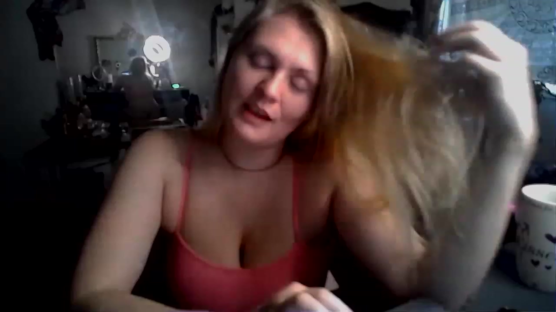 Gallery image thumbnail from Fanny__Mandy's myfreecams stream on, 11/28/2022, 15:42 image 8 of 20