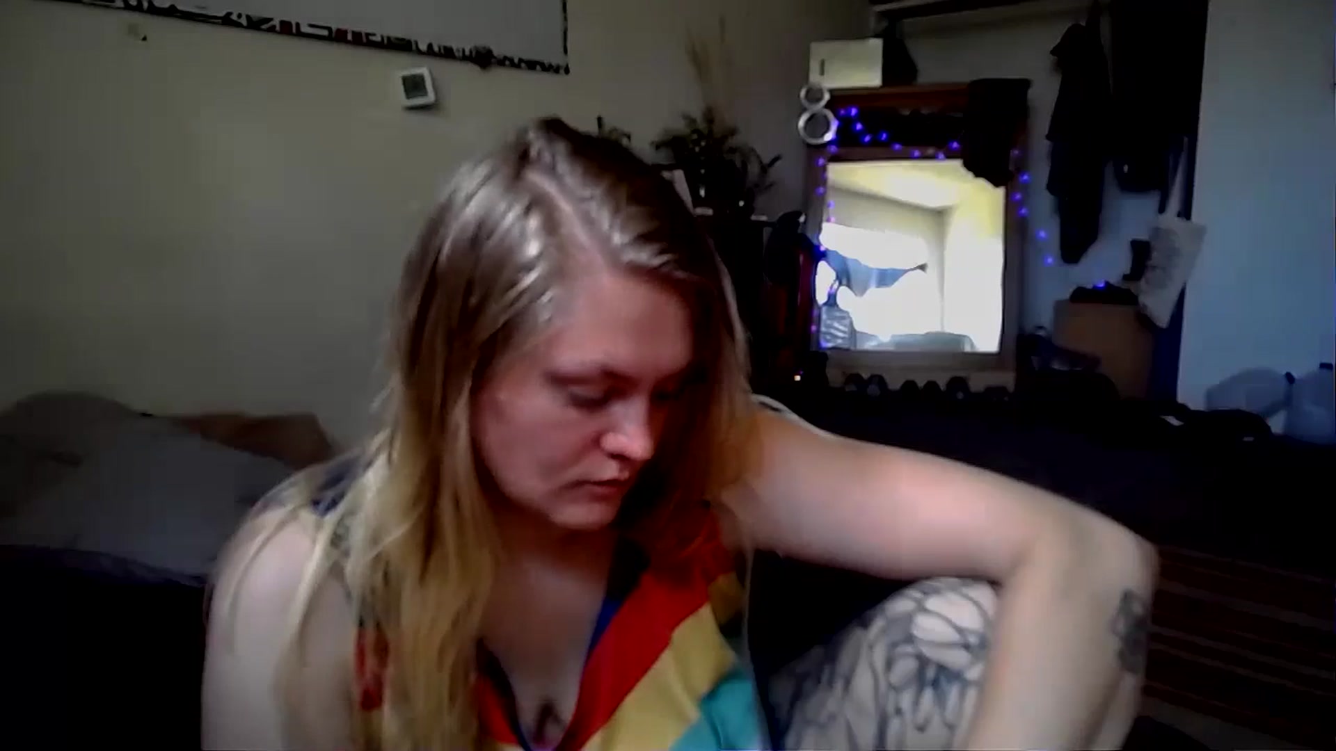 Gallery image thumbnail from Fanny__Mandy's myfreecams stream on, 06/02/2024, 18:18 image 12 of 20