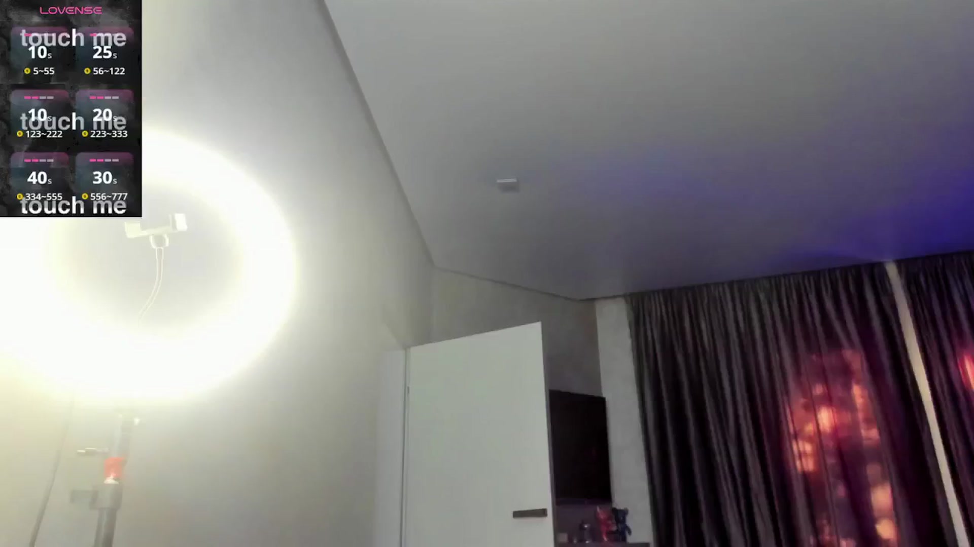 Gallery image thumbnail from FantasyK's myfreecams stream on, 09/19/2025, 14:34 image 14 of 20