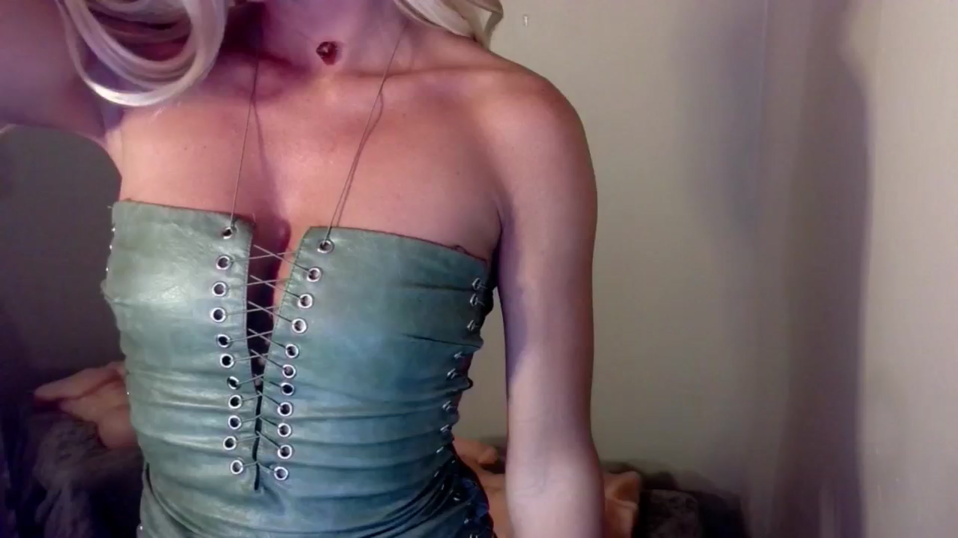 Gallery image thumbnail from FappyGoLucky's myfreecams stream on, 09/29/2024, 08:08 image 10 of 20