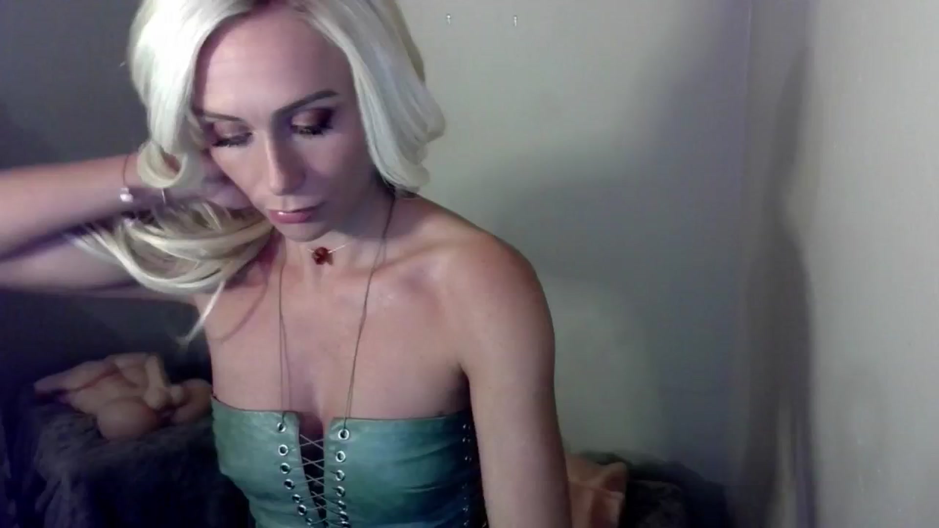 Gallery image thumbnail from FappyGoLucky's myfreecams stream on, 09/29/2024, 08:08 image 7 of 20