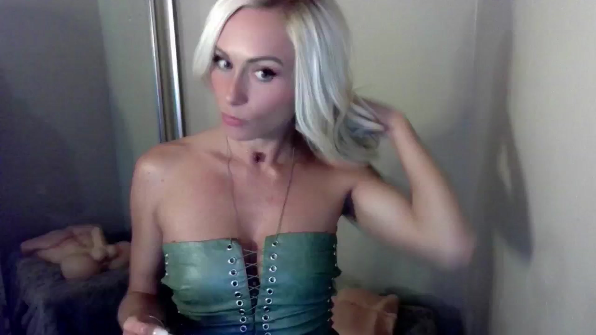Gallery image thumbnail from FappyGoLucky's myfreecams stream on, 09/29/2024, 09:14 image 4 of 20