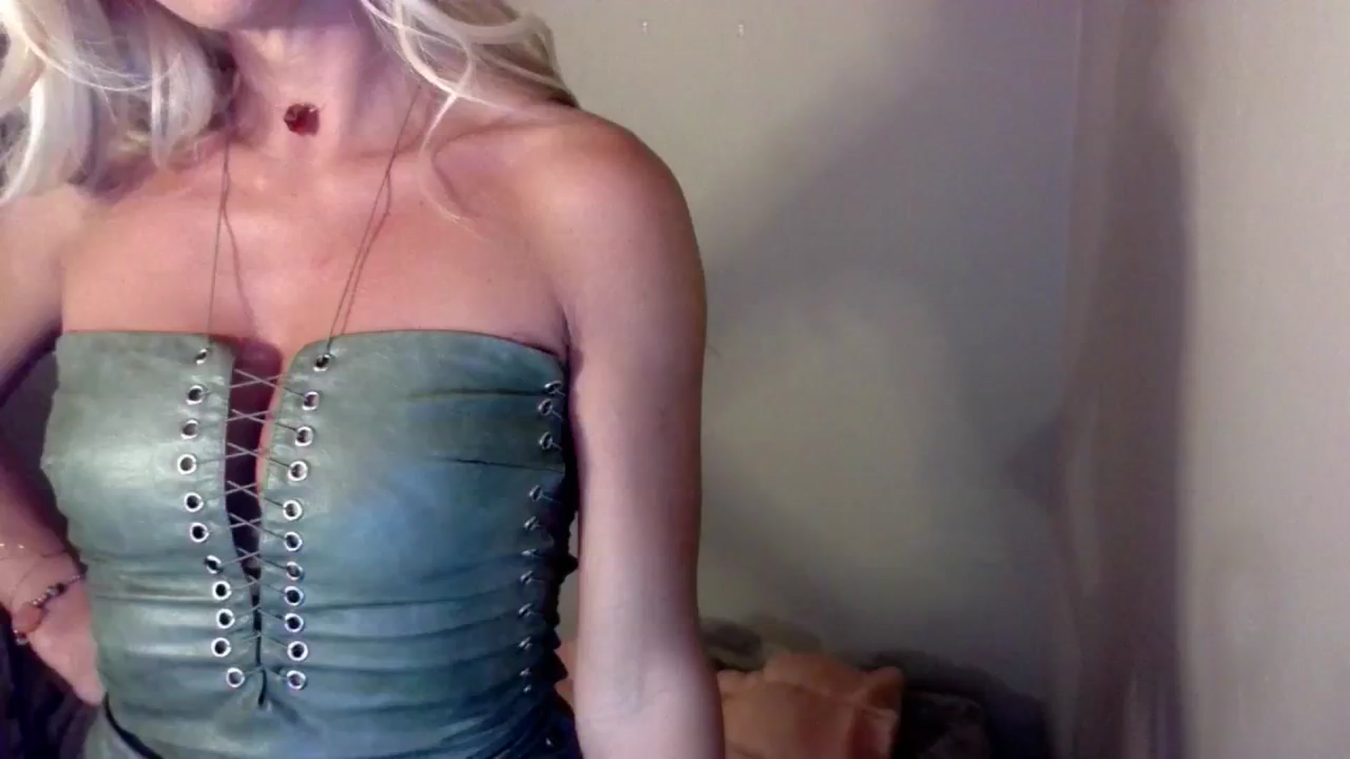 Gallery image thumbnail from FappyGoLucky's myfreecams stream on, 09/29/2024, 09:14 image 17 of 20