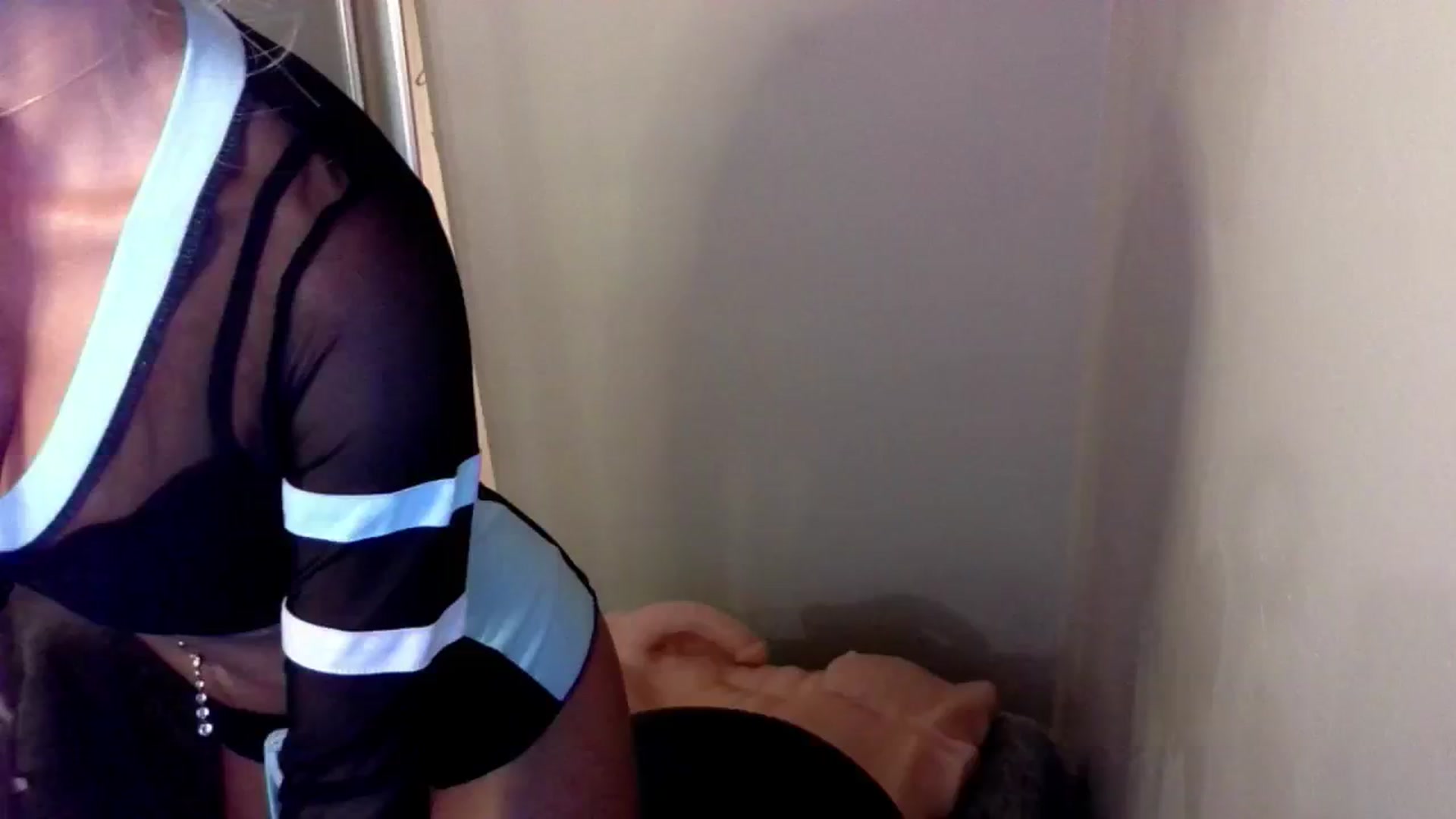 Gallery image thumbnail from FappyGoLucky's myfreecams stream on, 09/29/2024, 18:26 image 9 of 20