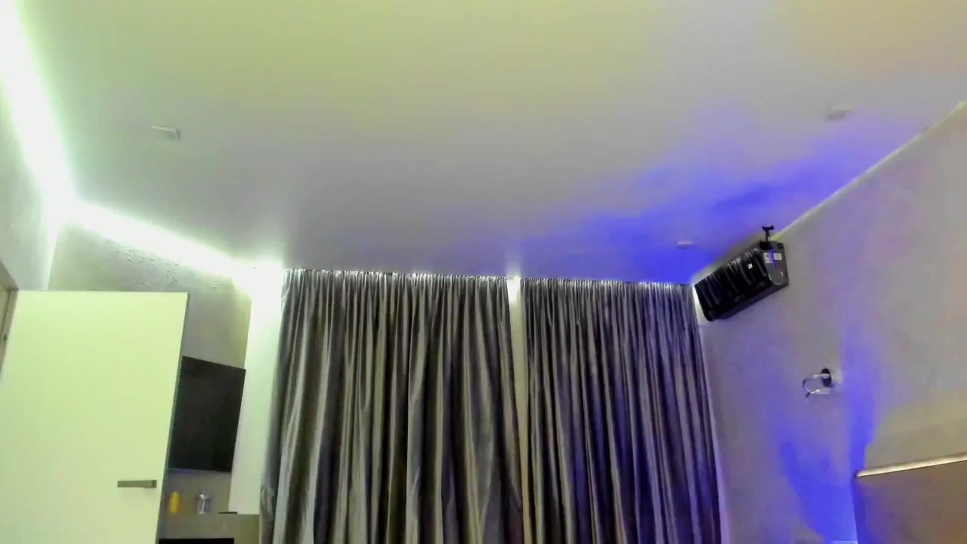 Gallery image thumbnail from FarAwayK's myfreecams stream on, 08/24/2024, 18:37 image 20 of 20