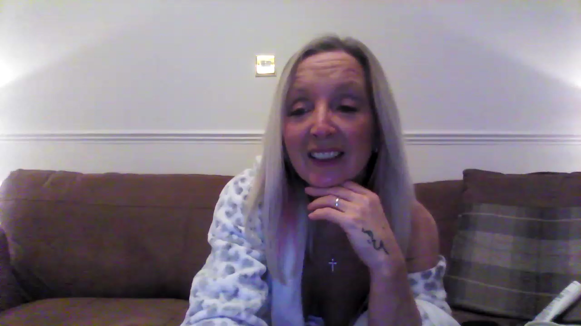 Gallery image thumbnail from Farfallaxx's myfreecams stream on, 11/16/2022, 20:58 image 8 of 20