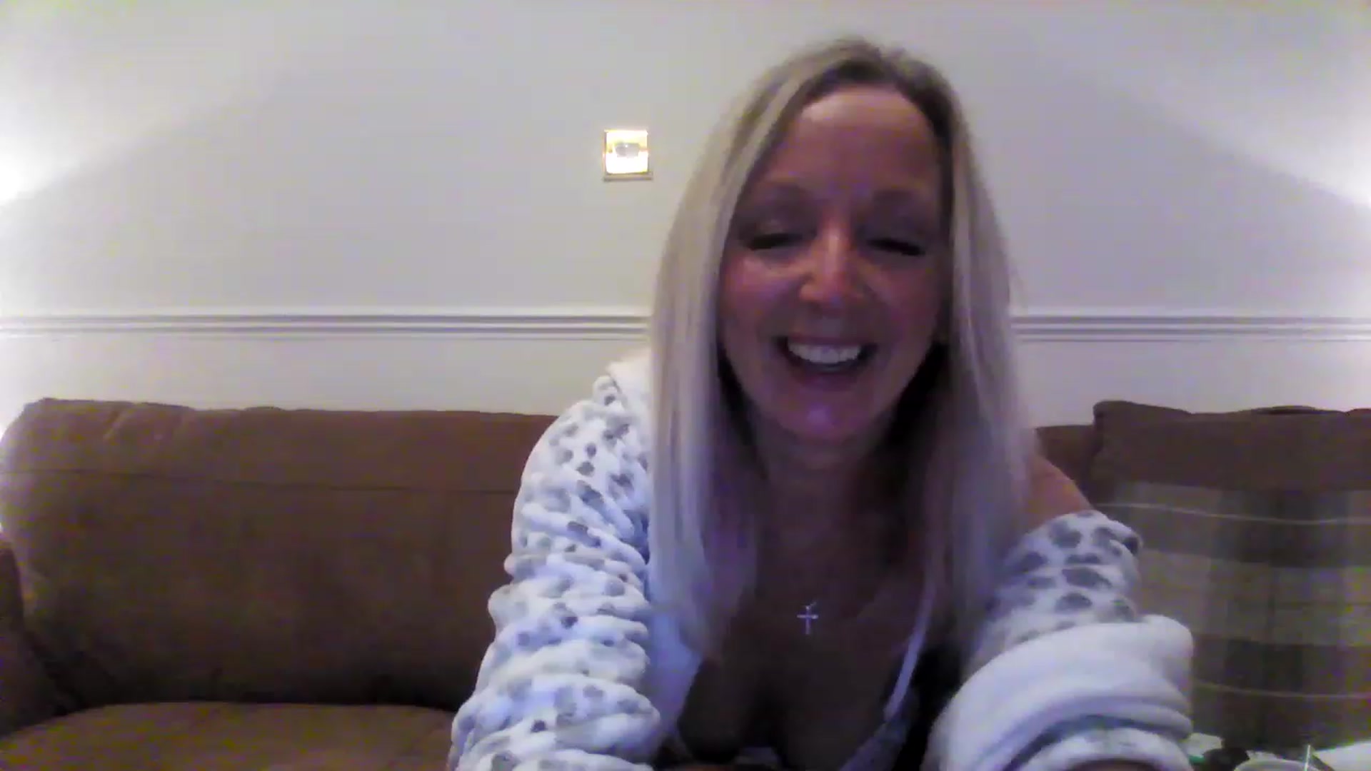 Gallery image thumbnail from Farfallaxx's myfreecams stream on, 11/16/2022, 20:58 image 14 of 20