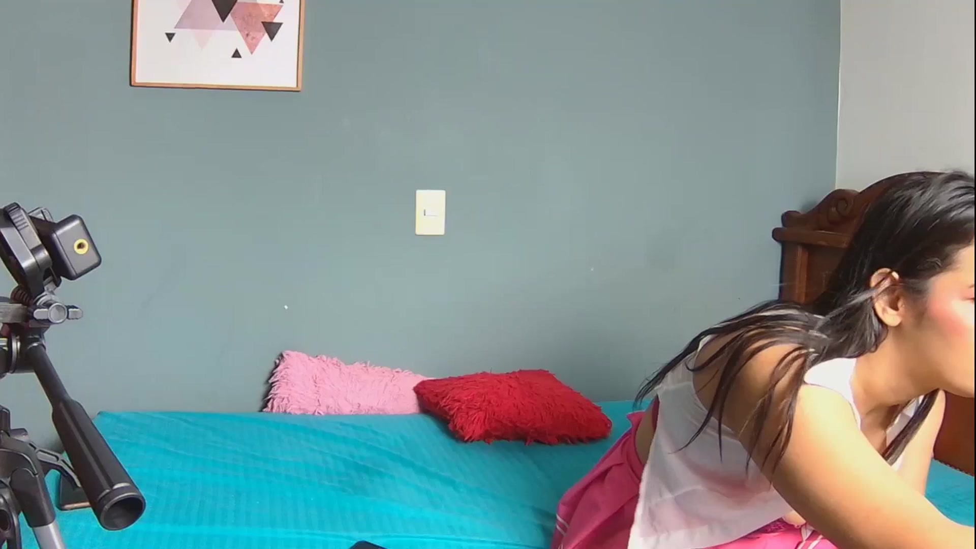Gallery image thumbnail from Farianamia68's myfreecams stream on, 06/03/2025, 21:40 image 9 of 20