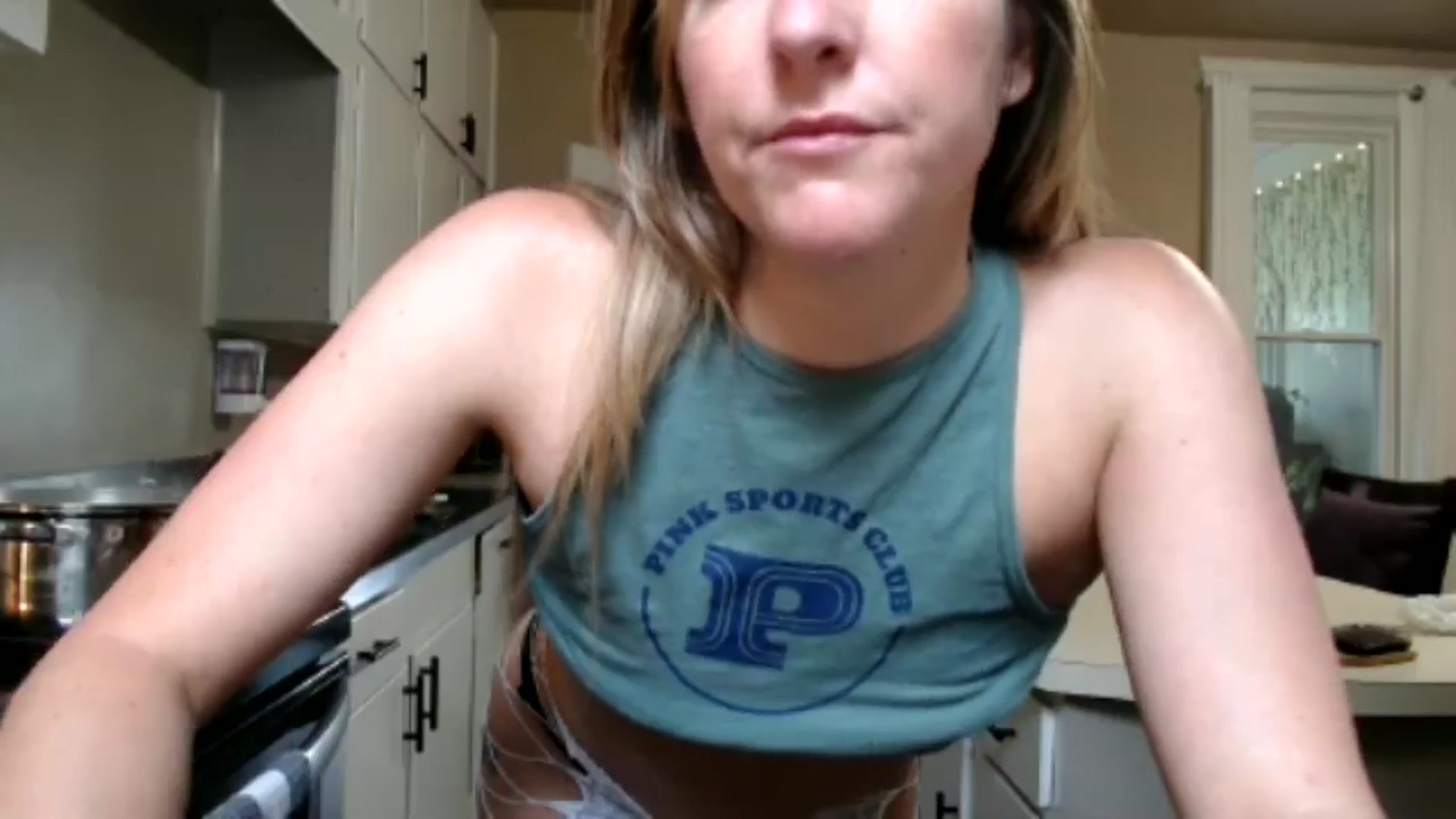 Gallery image thumbnail from FarmGirl_BDAY's myfreecams stream on, 07/04/2024, 13:54 image 14 of 20
