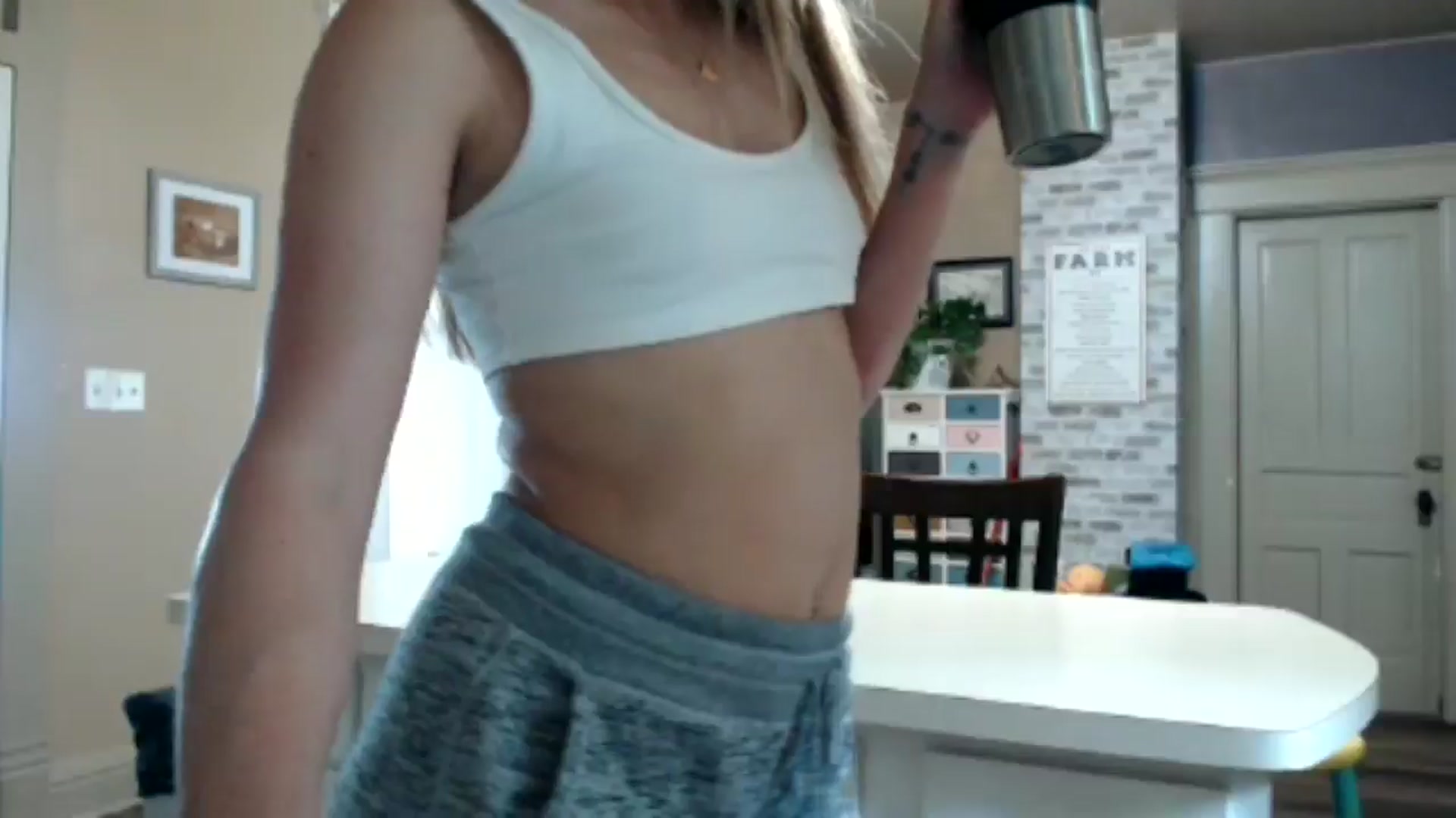 Gallery image thumbnail from FarmGirl_BDAY's myfreecams stream on, 07/05/2024, 14:38 image 13 of 20