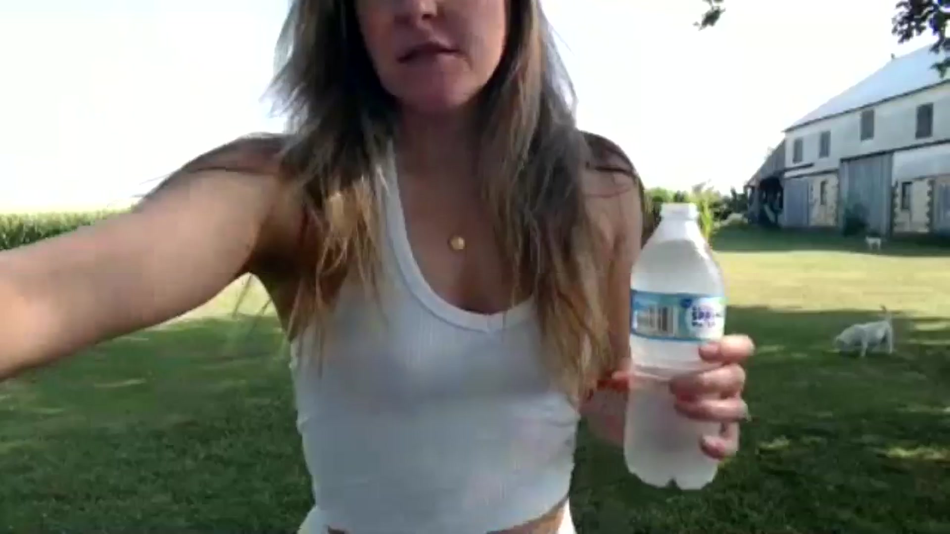 Gallery image thumbnail from FarmGirl_BDAY's myfreecams stream on, 07/13/2024, 15:34 image 2 of 20