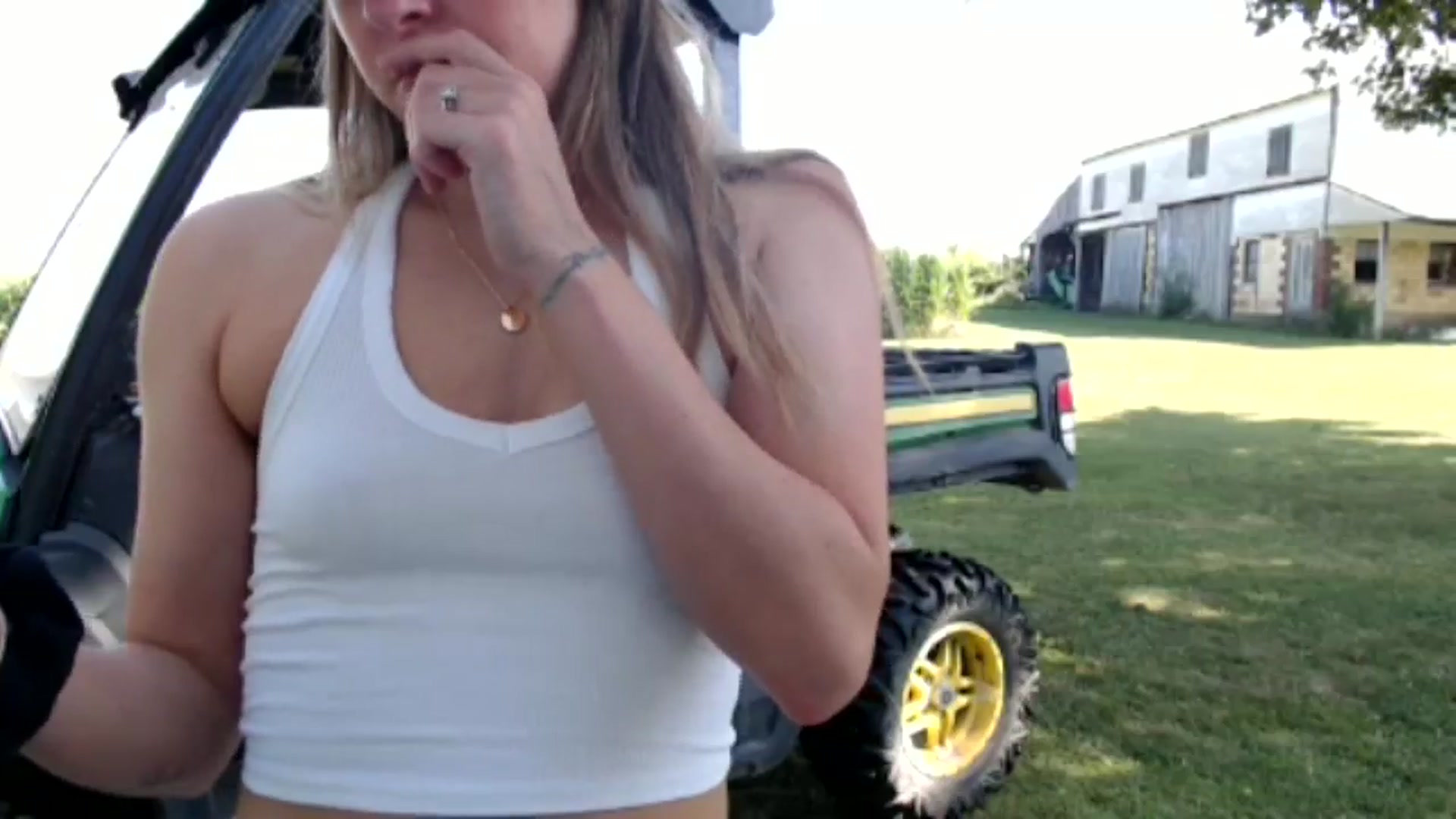 Gallery image thumbnail from FarmGirl_BDAY's myfreecams stream on, 07/13/2024, 15:34 image 11 of 20