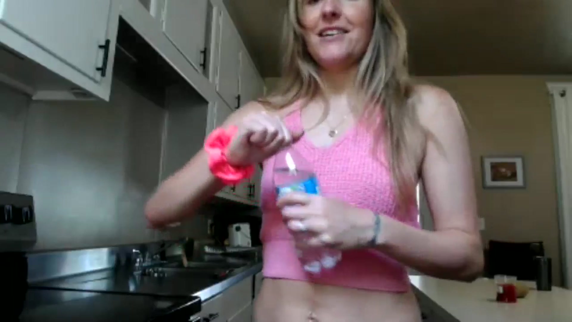 Gallery image thumbnail from FarmGirl_BDAY's myfreecams stream on, 07/23/2024, 16:14 image 2 of 20