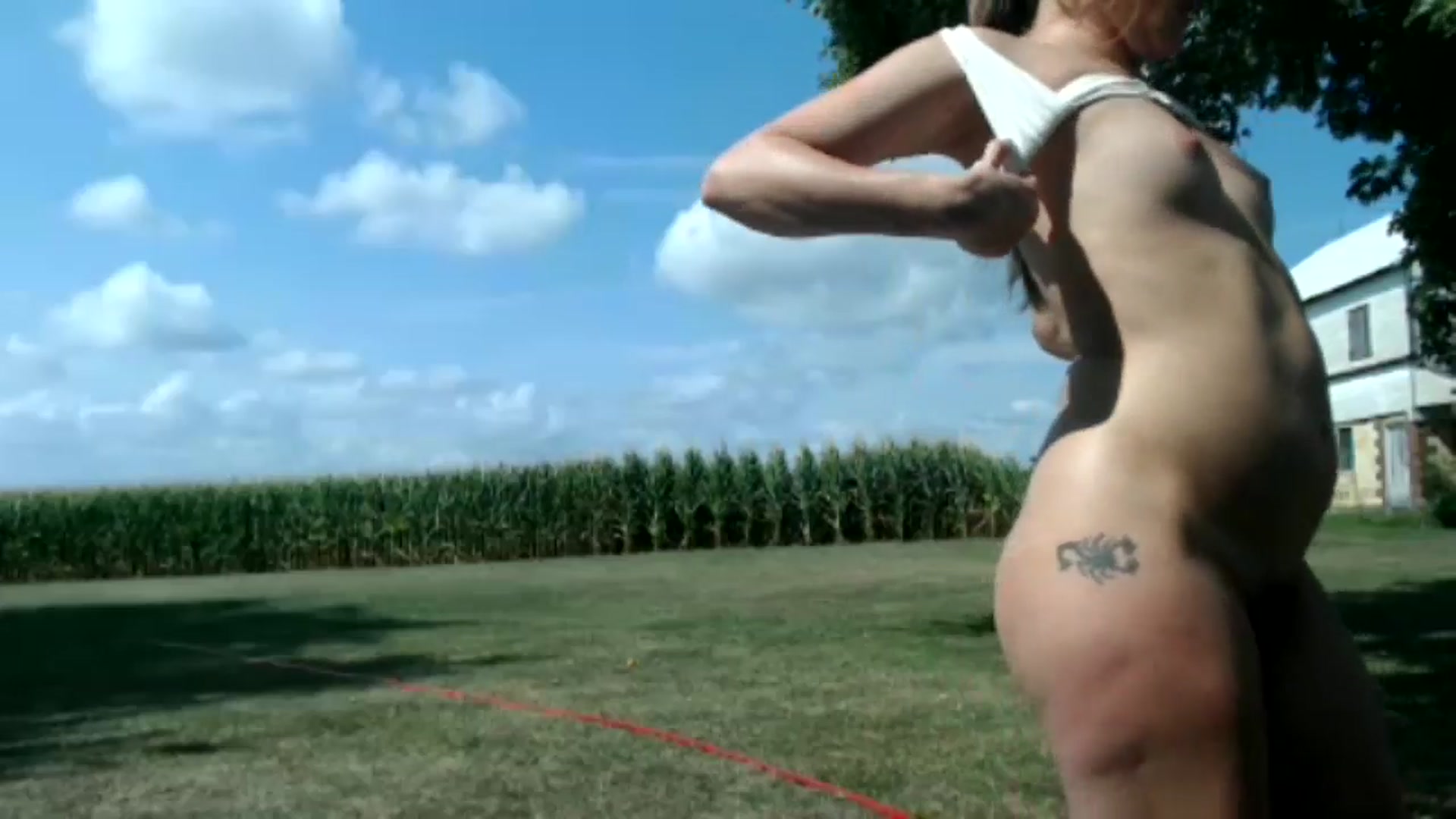 Gallery image thumbnail from FarmGirl_BDAY's myfreecams stream on, 08/01/2024, 21:09 image 9 of 20